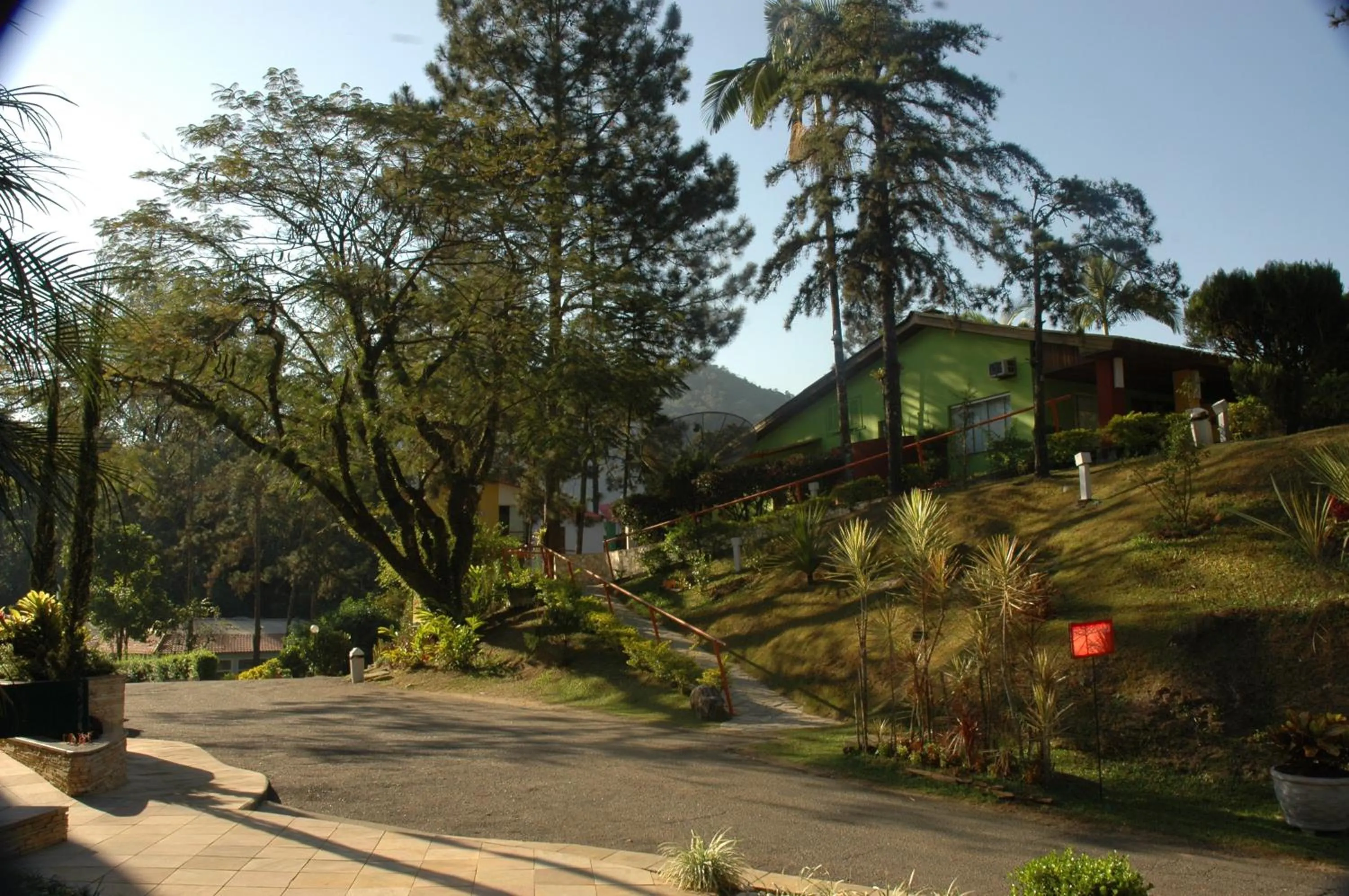 Property building in Pousada Suarez