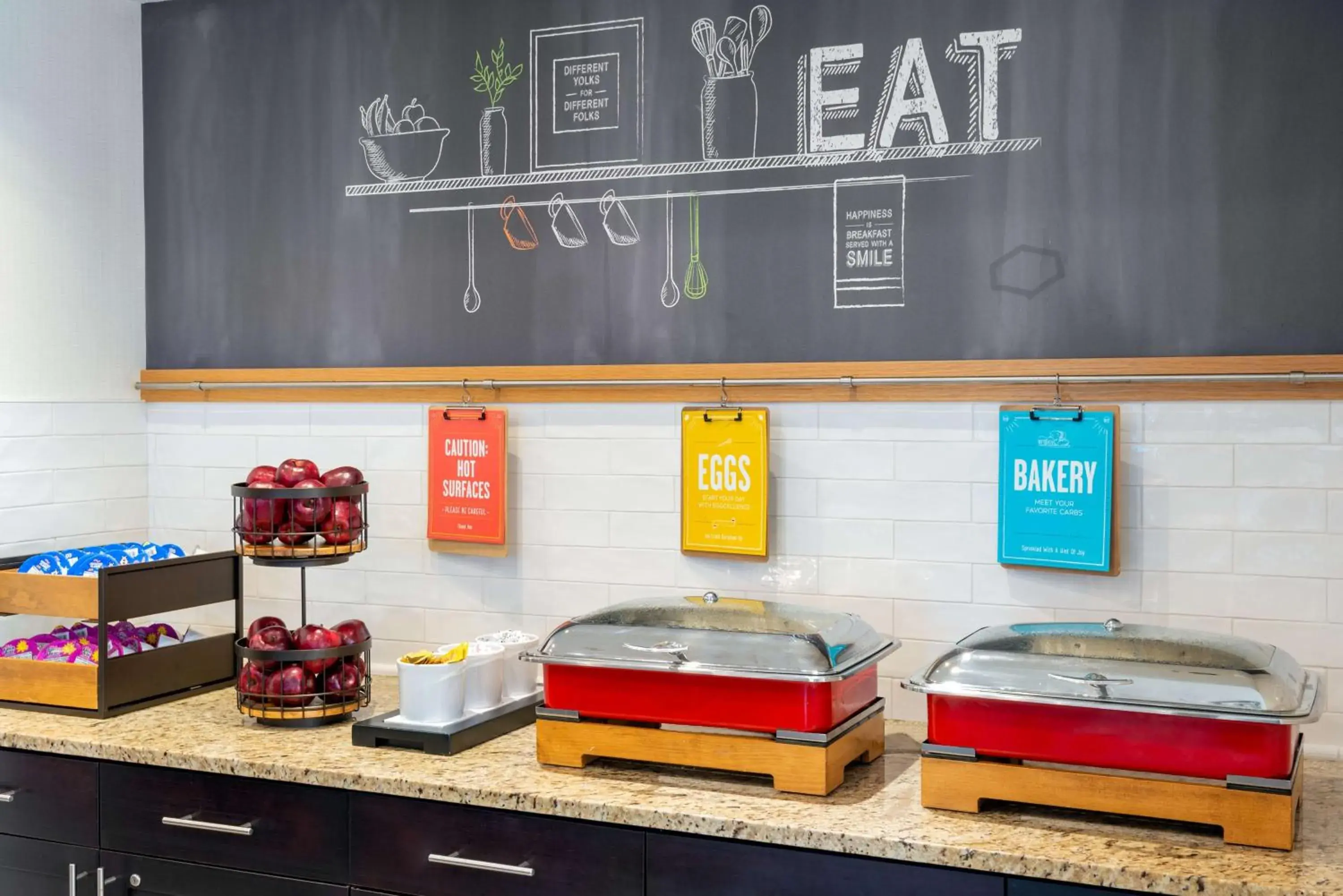 Breakfast in Hampton Inn & Suites Buffalo/Downtown Breakfast in Hampton Inn & Suites Buffalo/Downtown