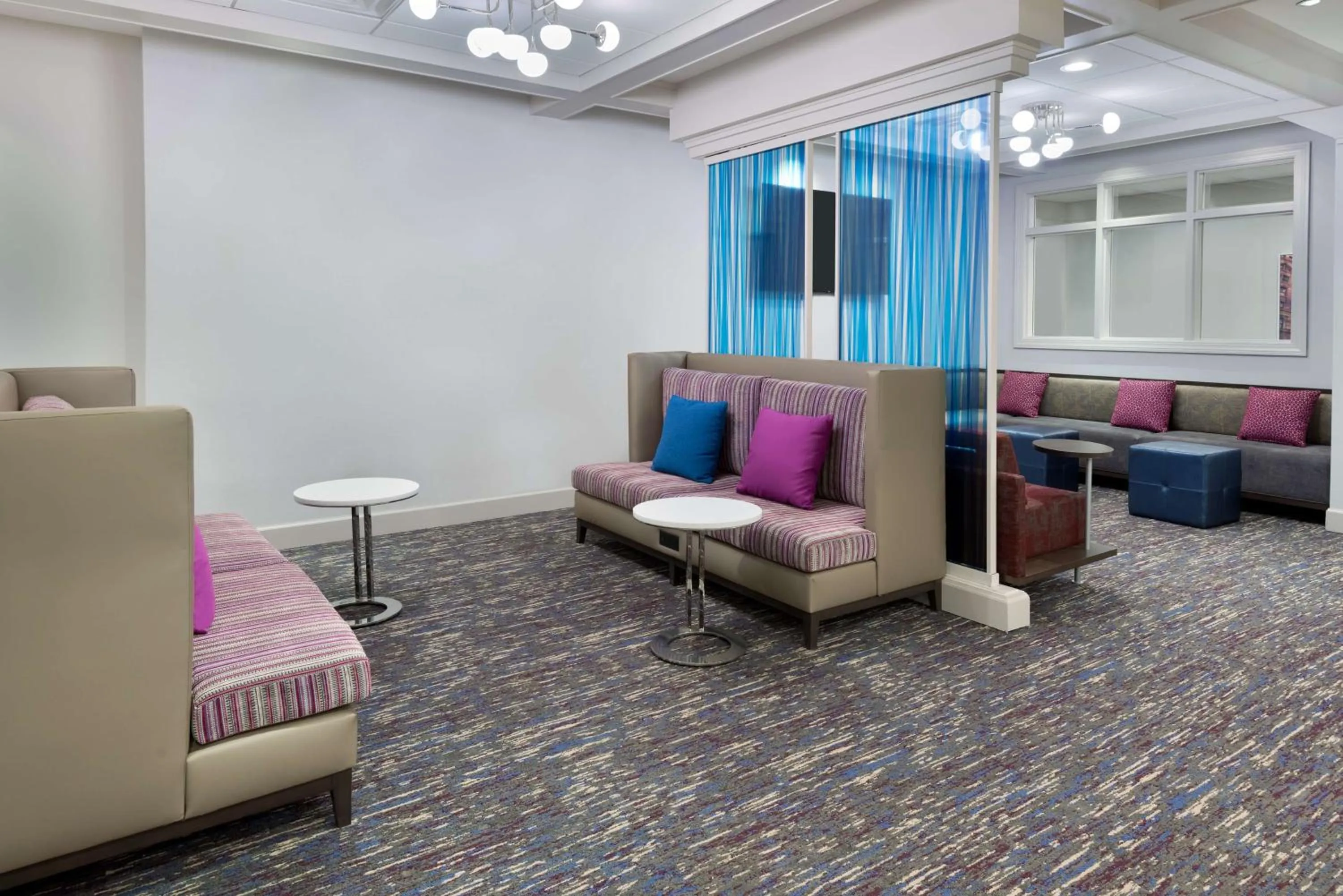 Lobby or reception in Hampton Inn & Suites Buffalo/Downtown