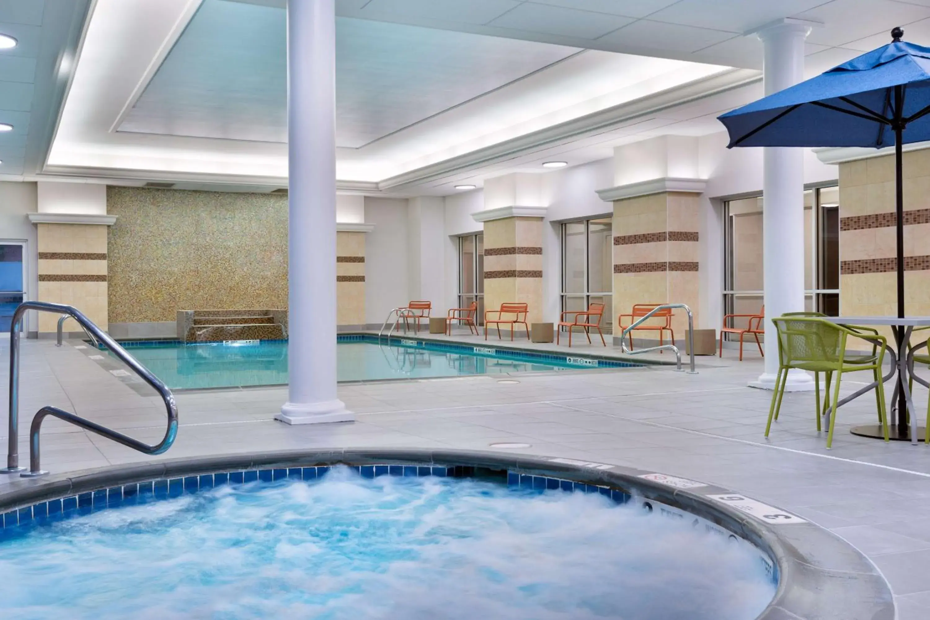 Pool view in Hampton Inn & Suites Buffalo/Downtown Pool view in Hampton Inn & Suites Buffalo/Downtown