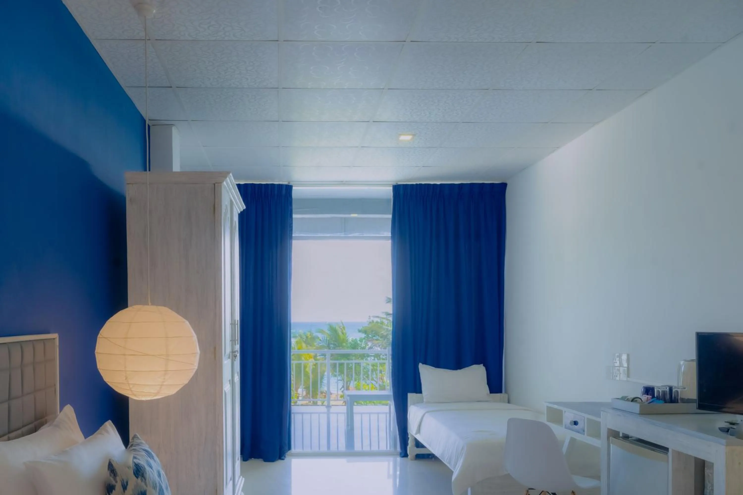 Bed in BeachMirissa Hotel