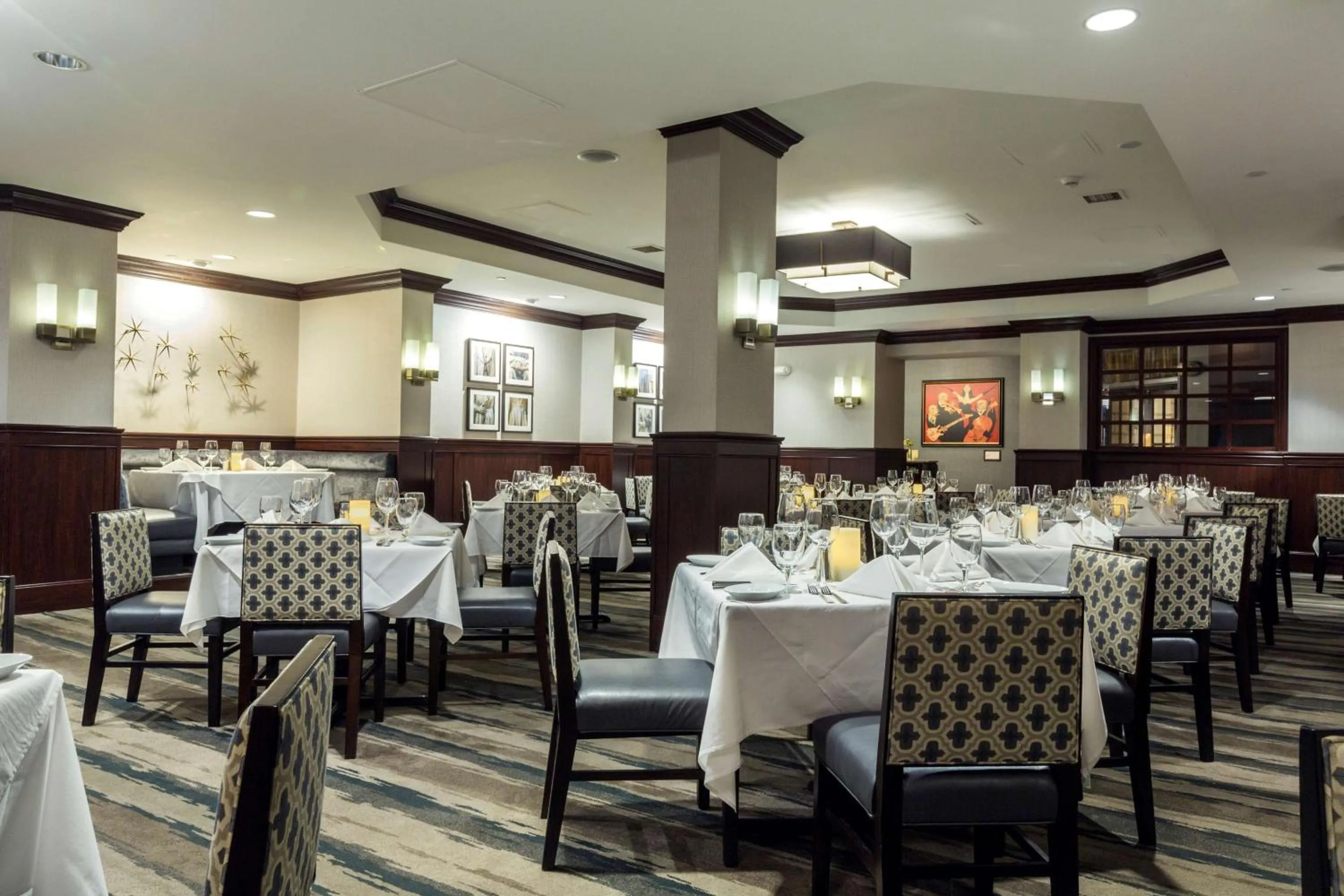 Restaurant/places to eat in Hilton Columbia Center