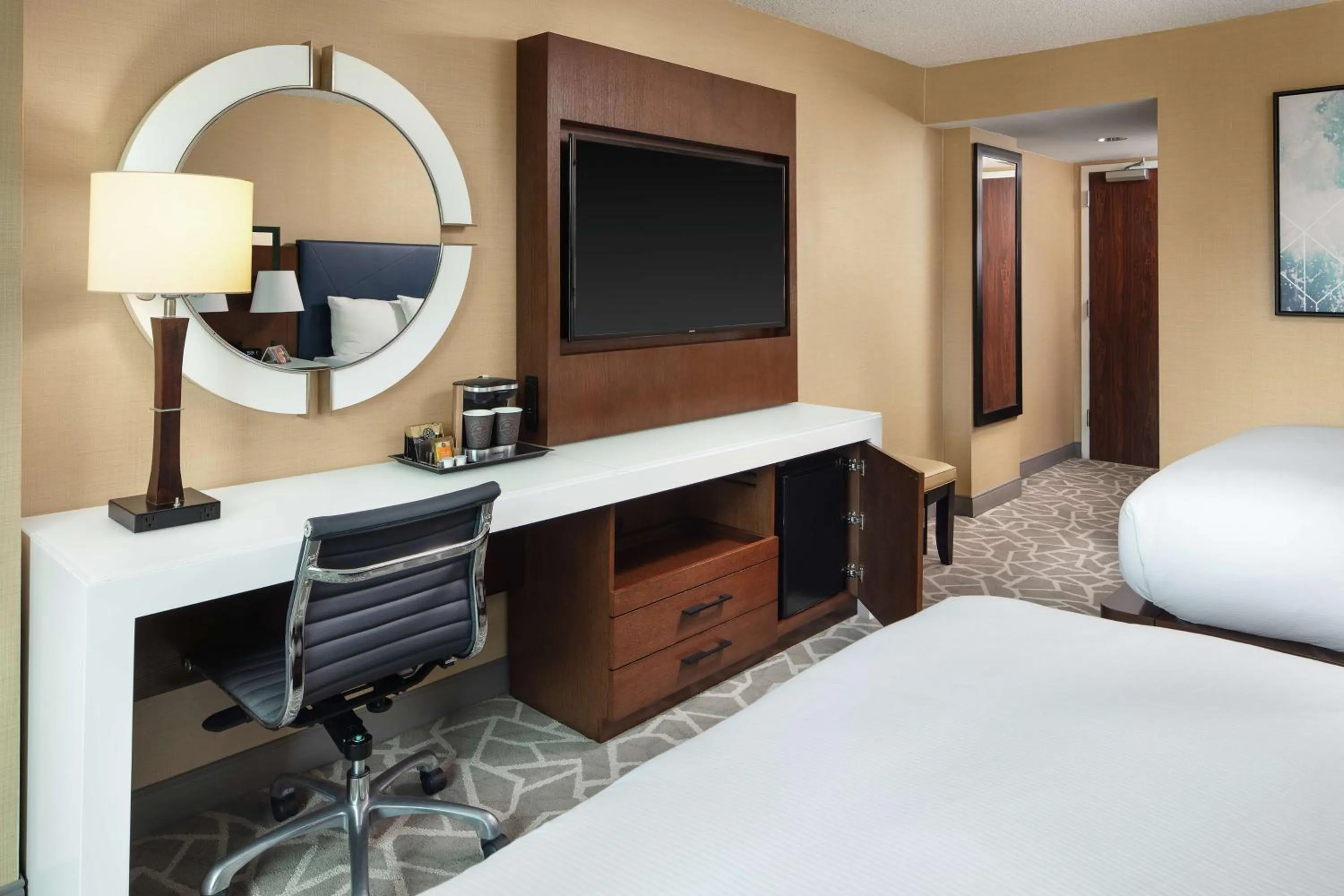 Bedroom, Bed in DoubleTree by Hilton Hotel Annapolis