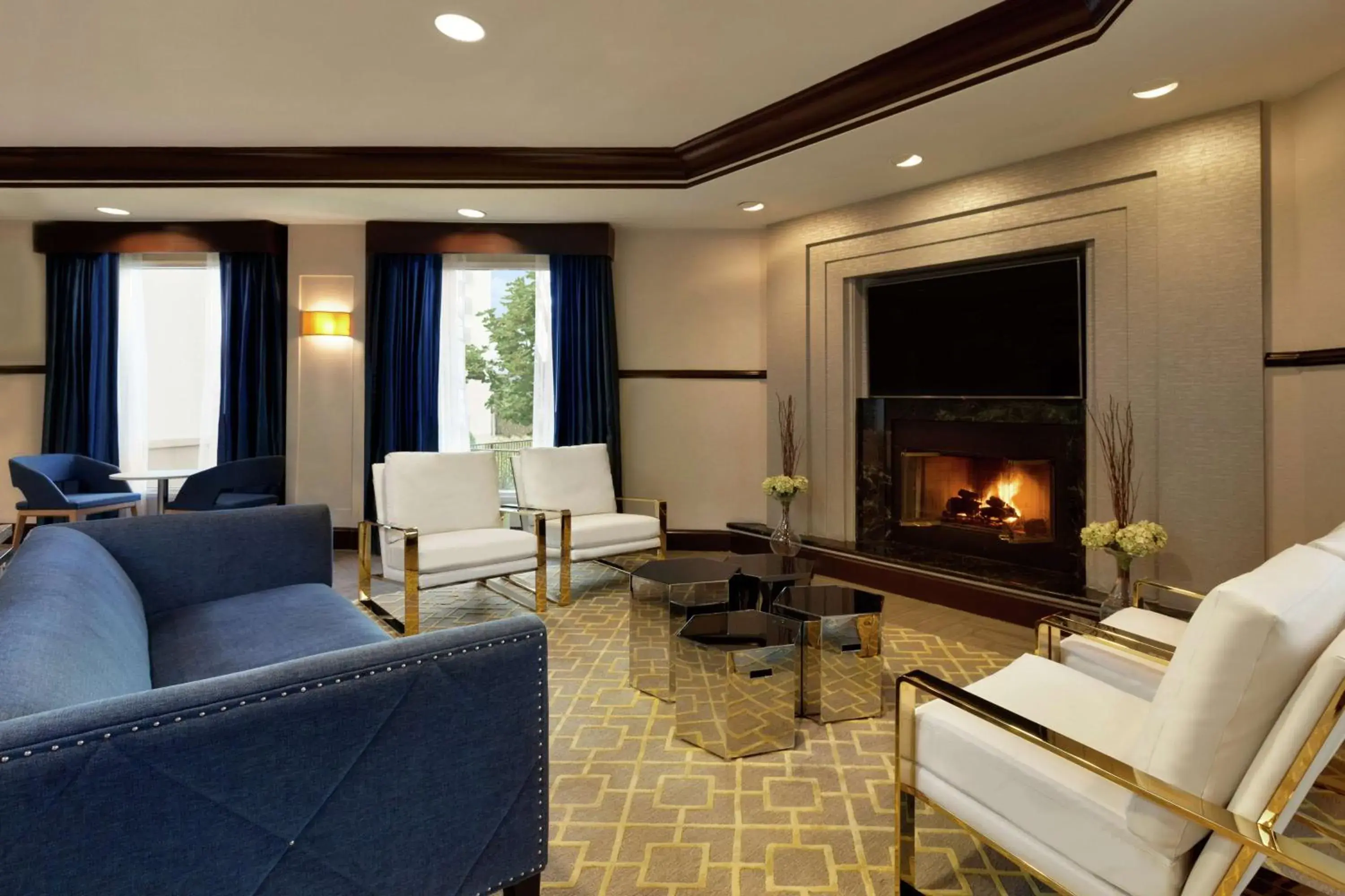 Lobby or reception in DoubleTree by Hilton Hotel Annapolis Lobby or reception in DoubleTree by Hilton Hotel Annapolis