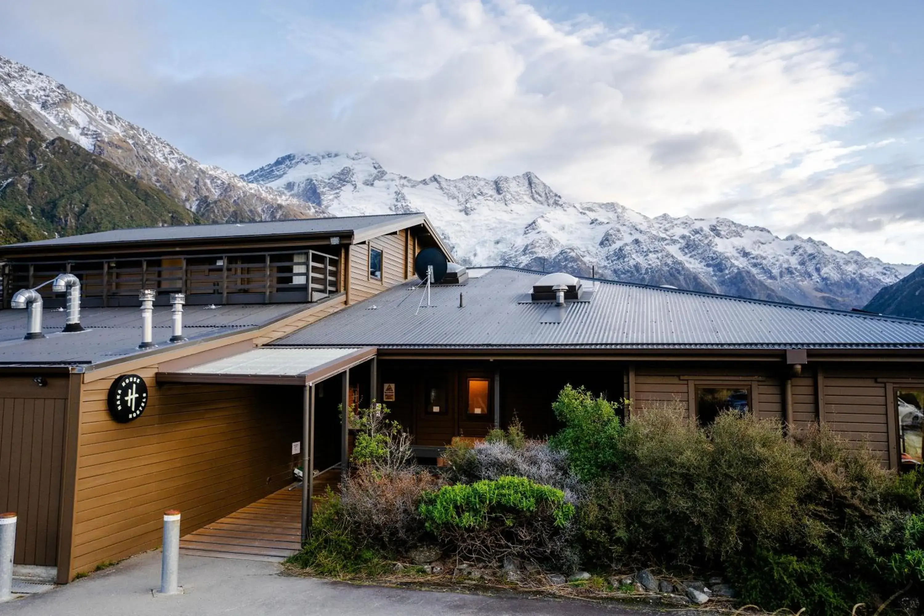 Haka House Hostel Aoraki Mt Cook Haka House Hostel Aoraki Mt Cook