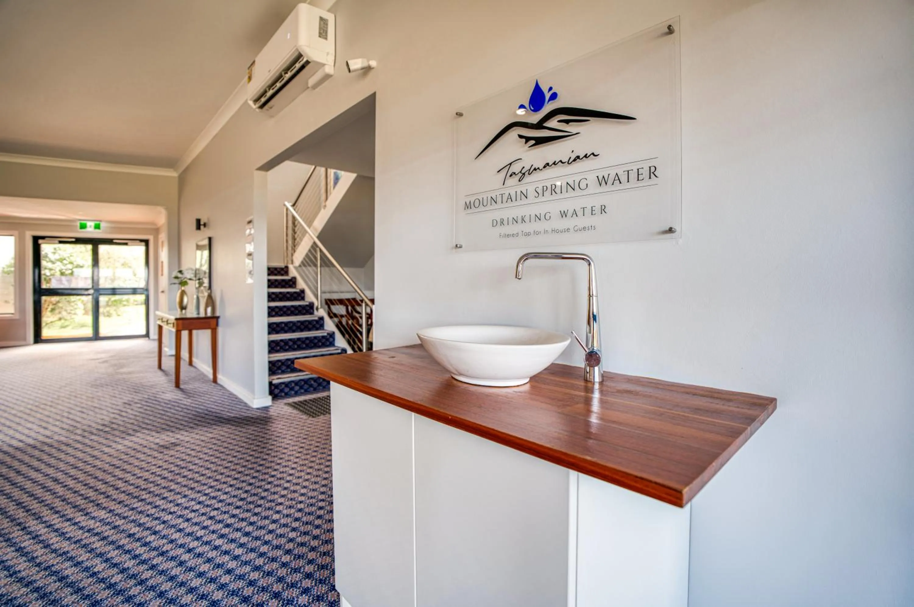 Property building in Panorama Hotel St Helens