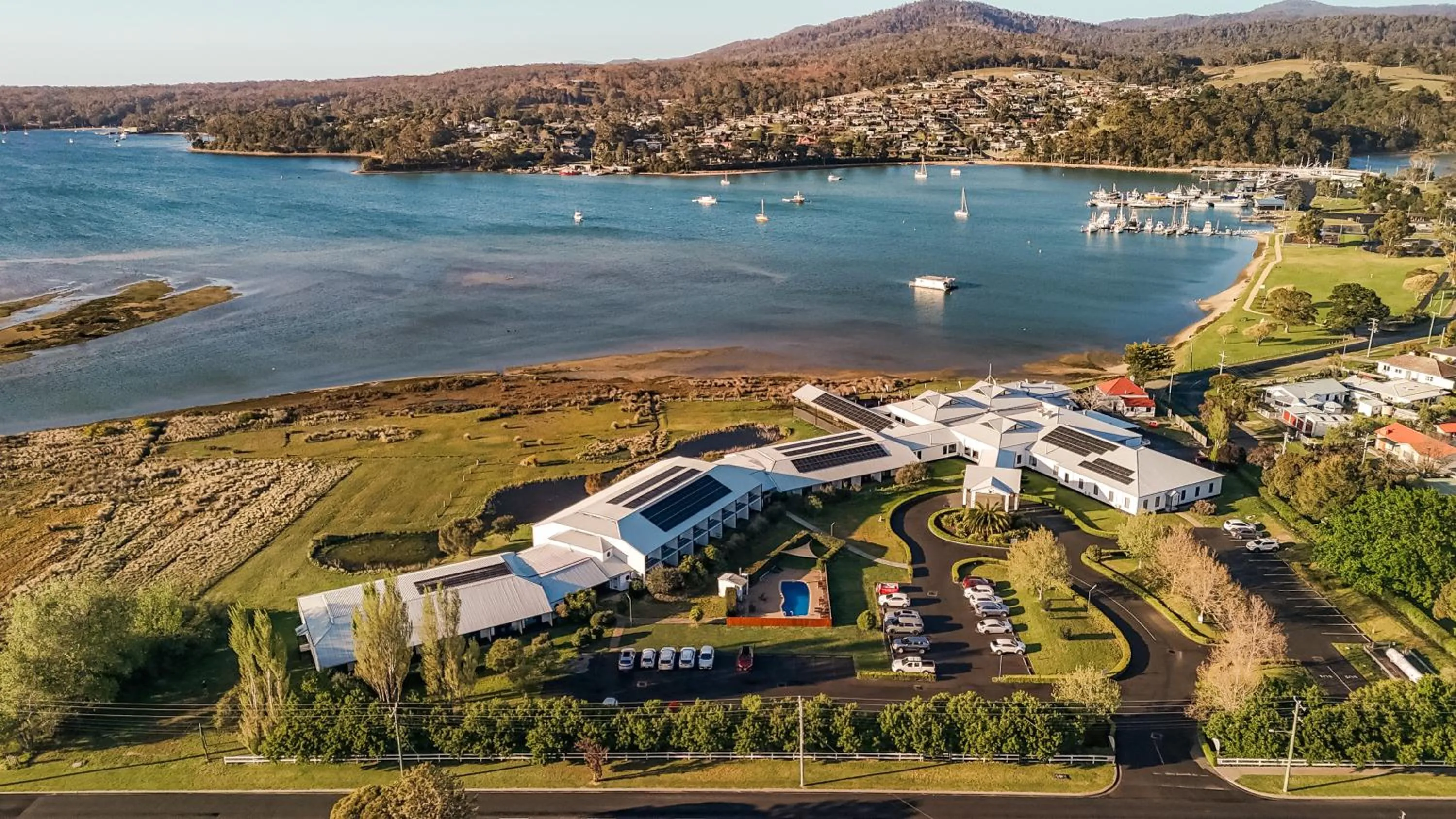 Property building in Panorama Hotel St Helens