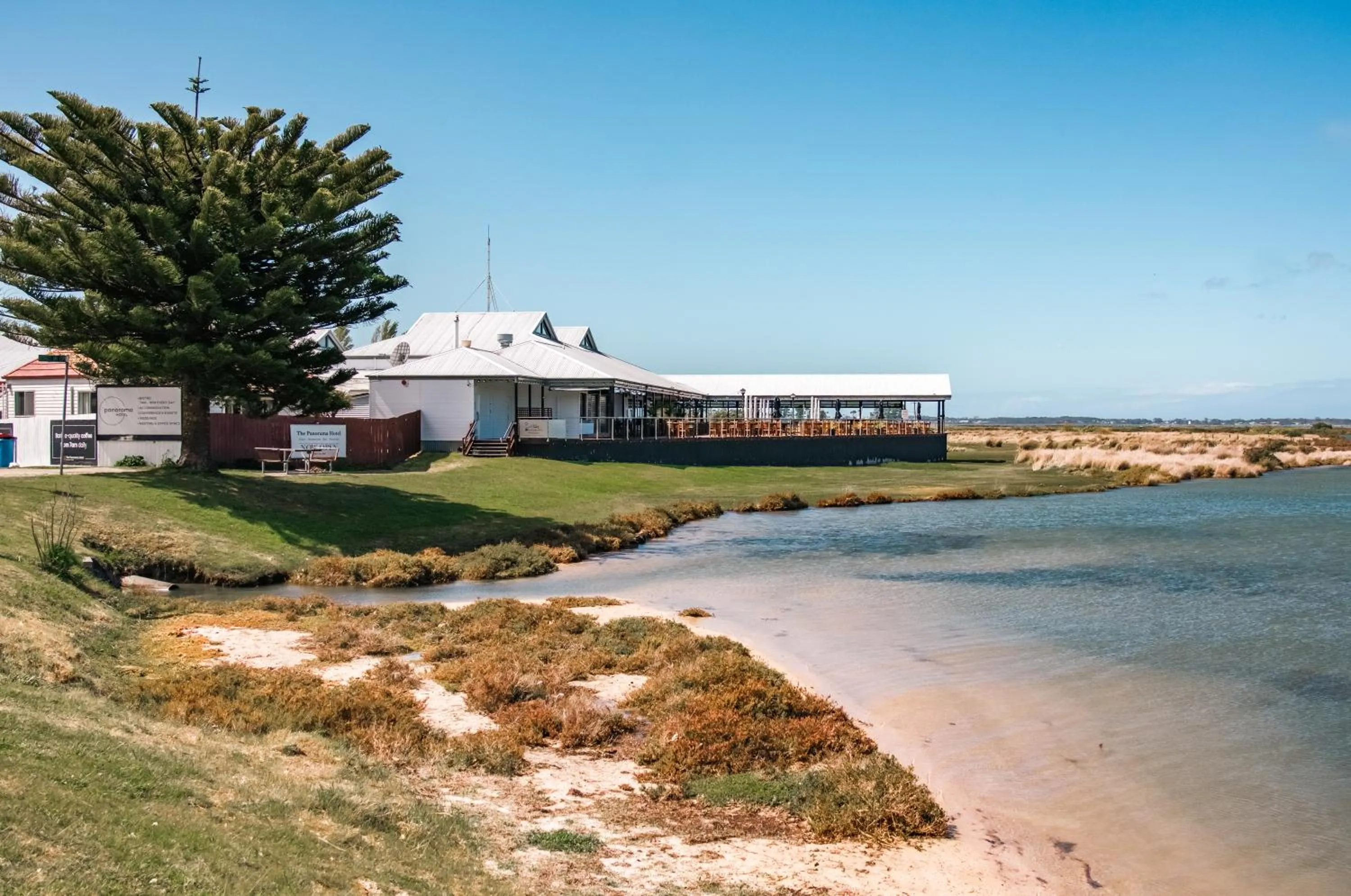 Property building in Panorama Hotel St Helens