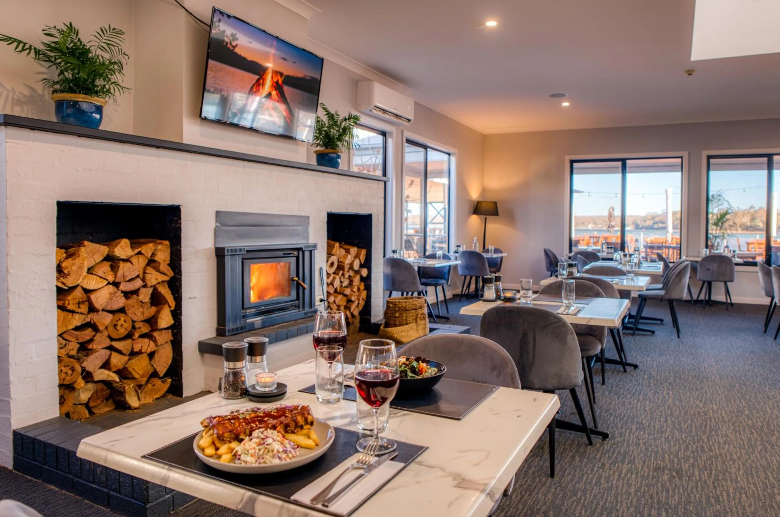 Restaurant/places to eat in Panorama Hotel St Helens