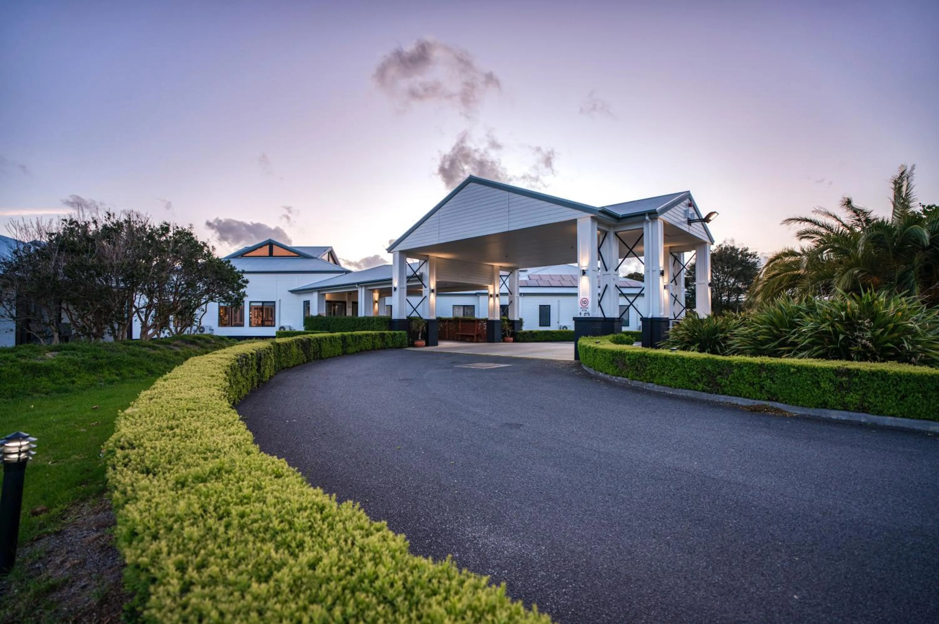 Facade/entrance in Panorama Hotel St Helens