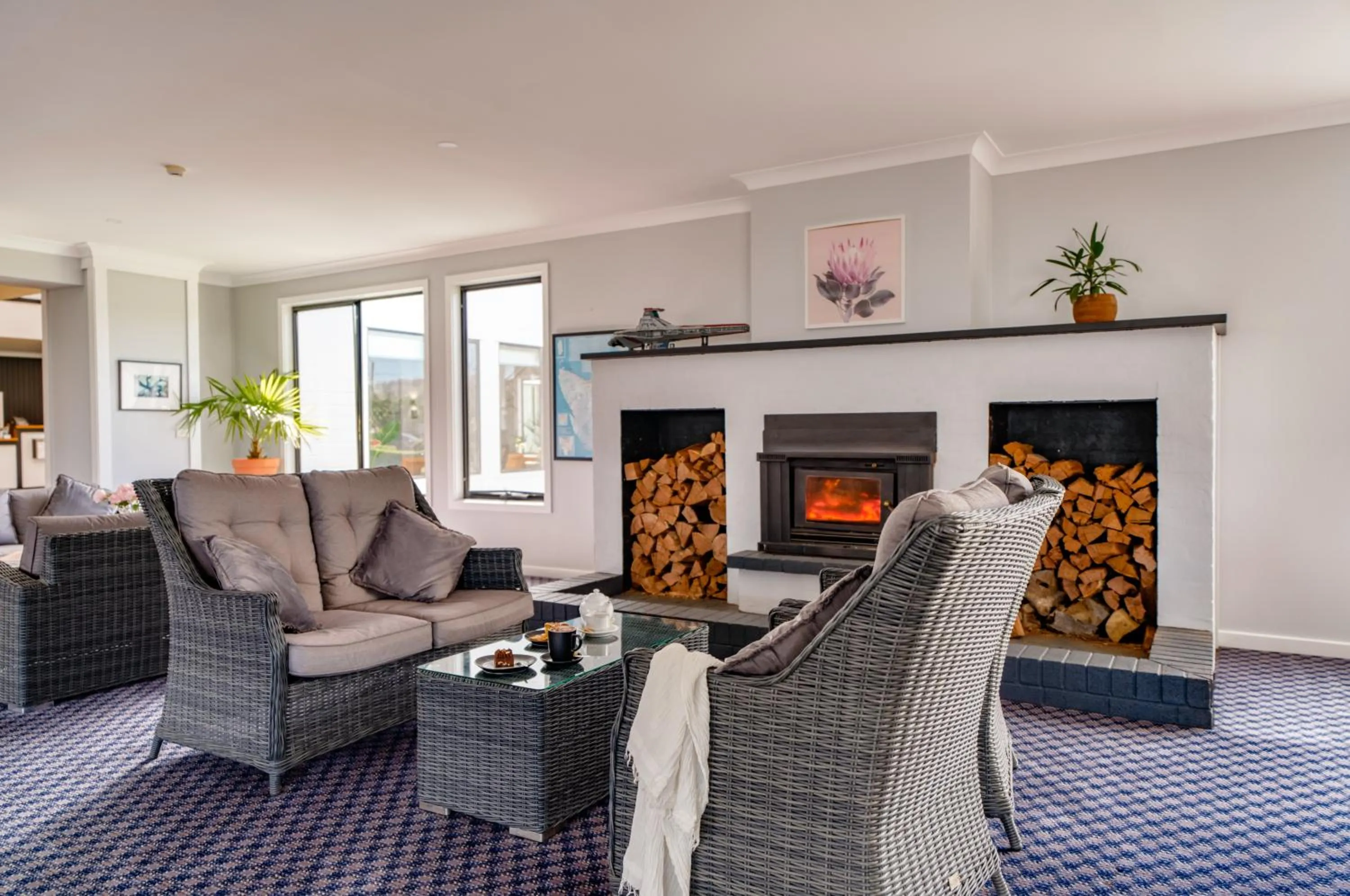 Lounge or bar in Panorama Hotel St Helens