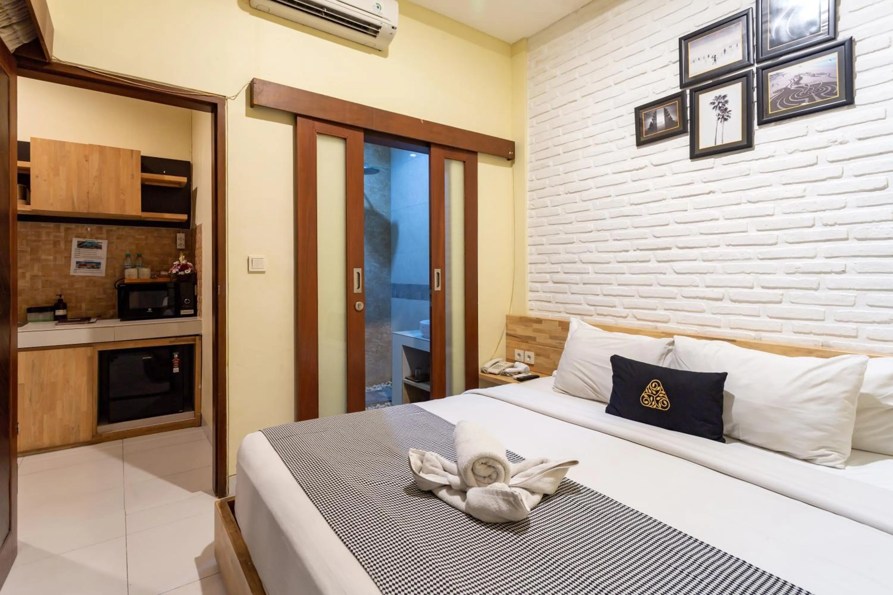 Bedroom, Bed in Paisa Seminyak Living