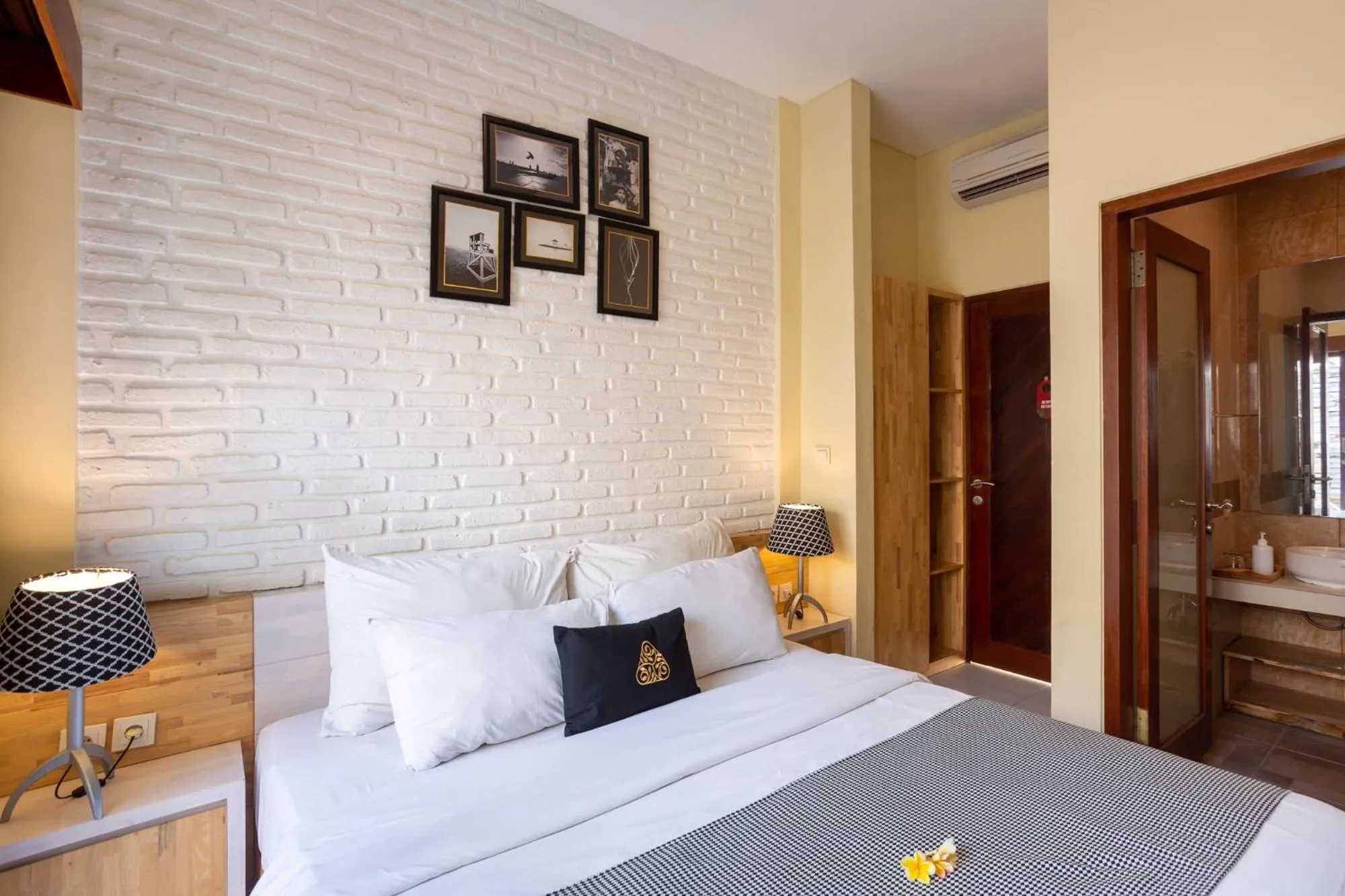 Bedroom, Bed in Paisa Seminyak Living