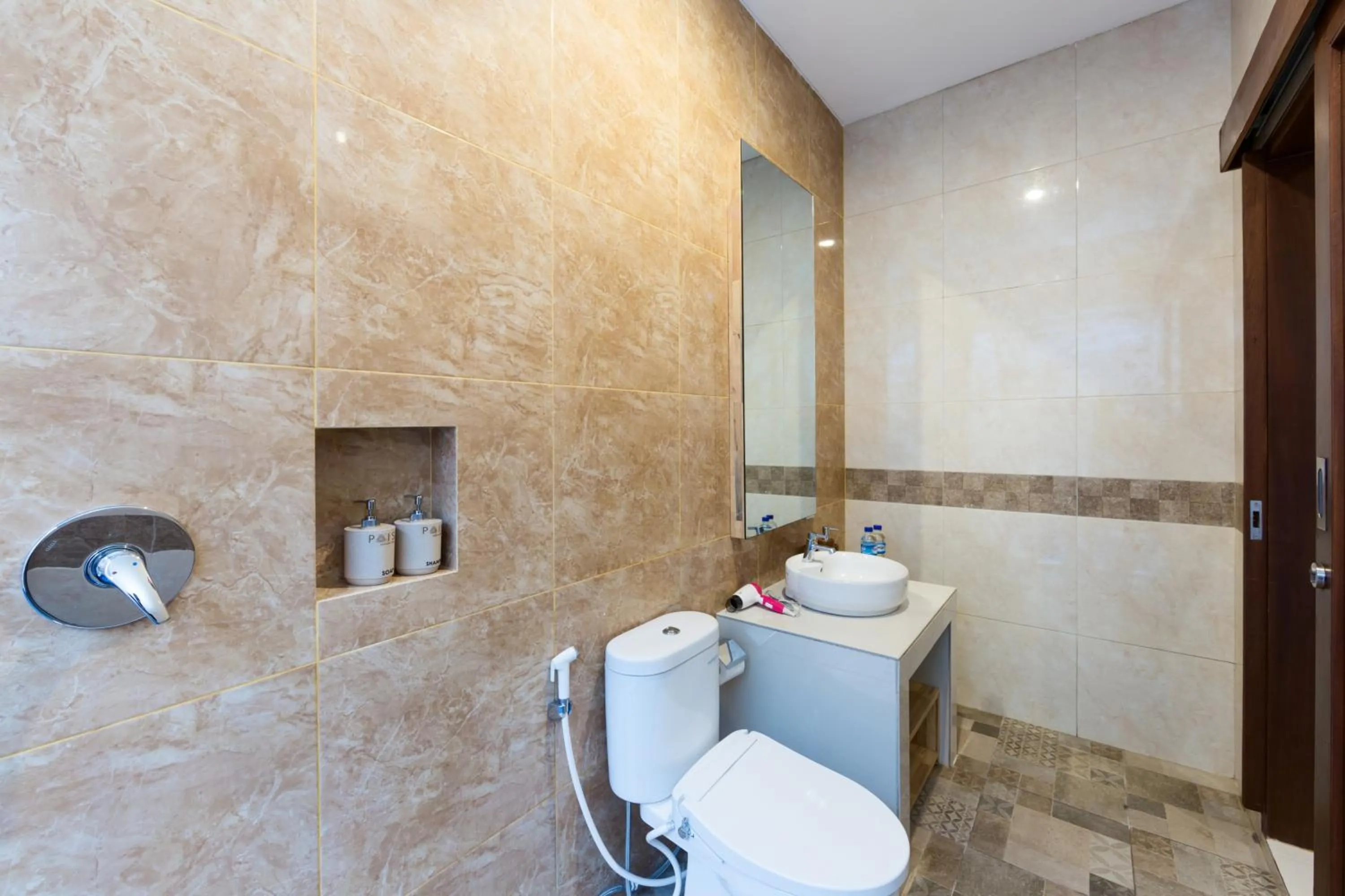 Bathroom in Paisa Seminyak Living