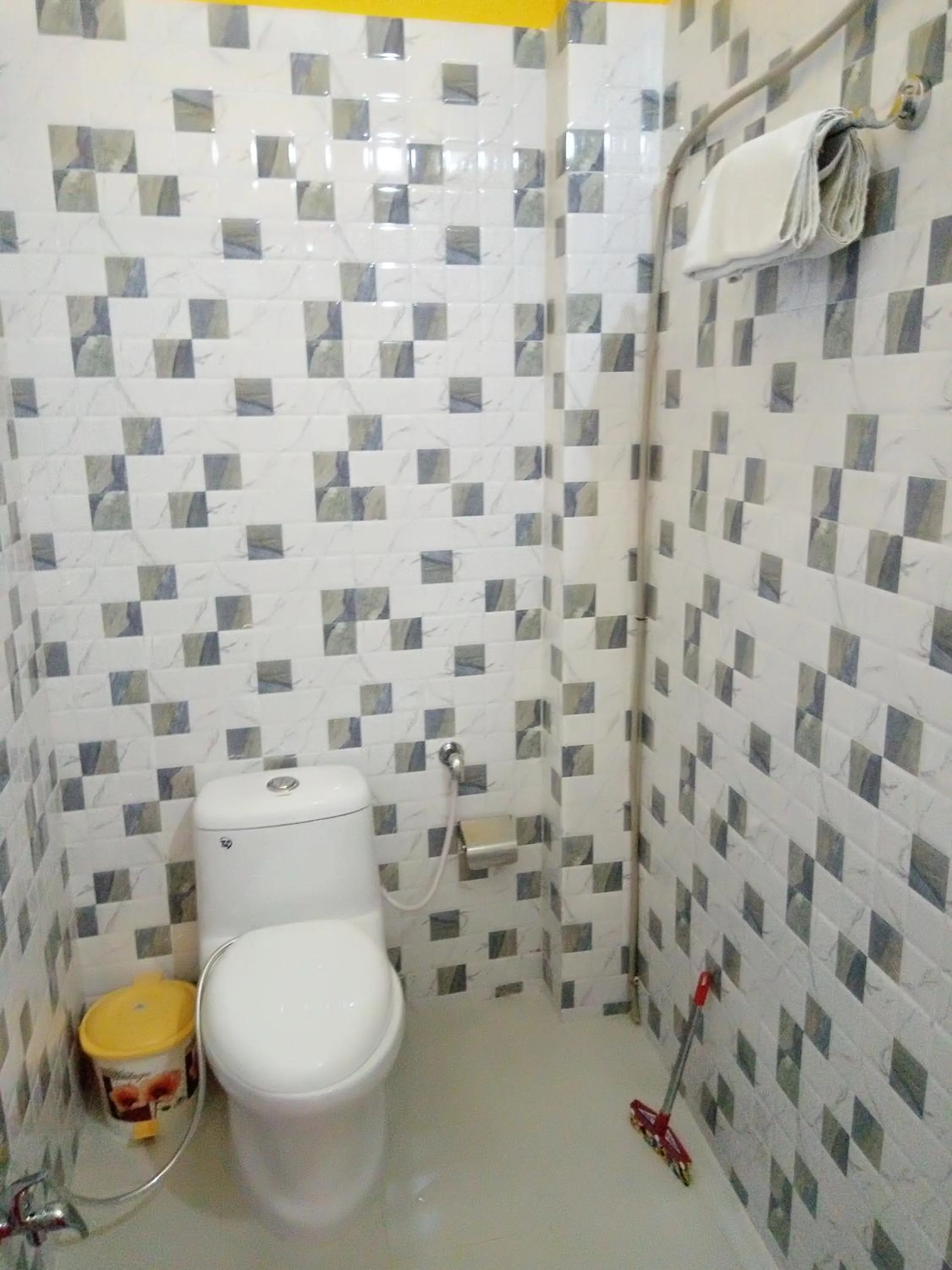 Toilet in Hotel Bachchan Palace