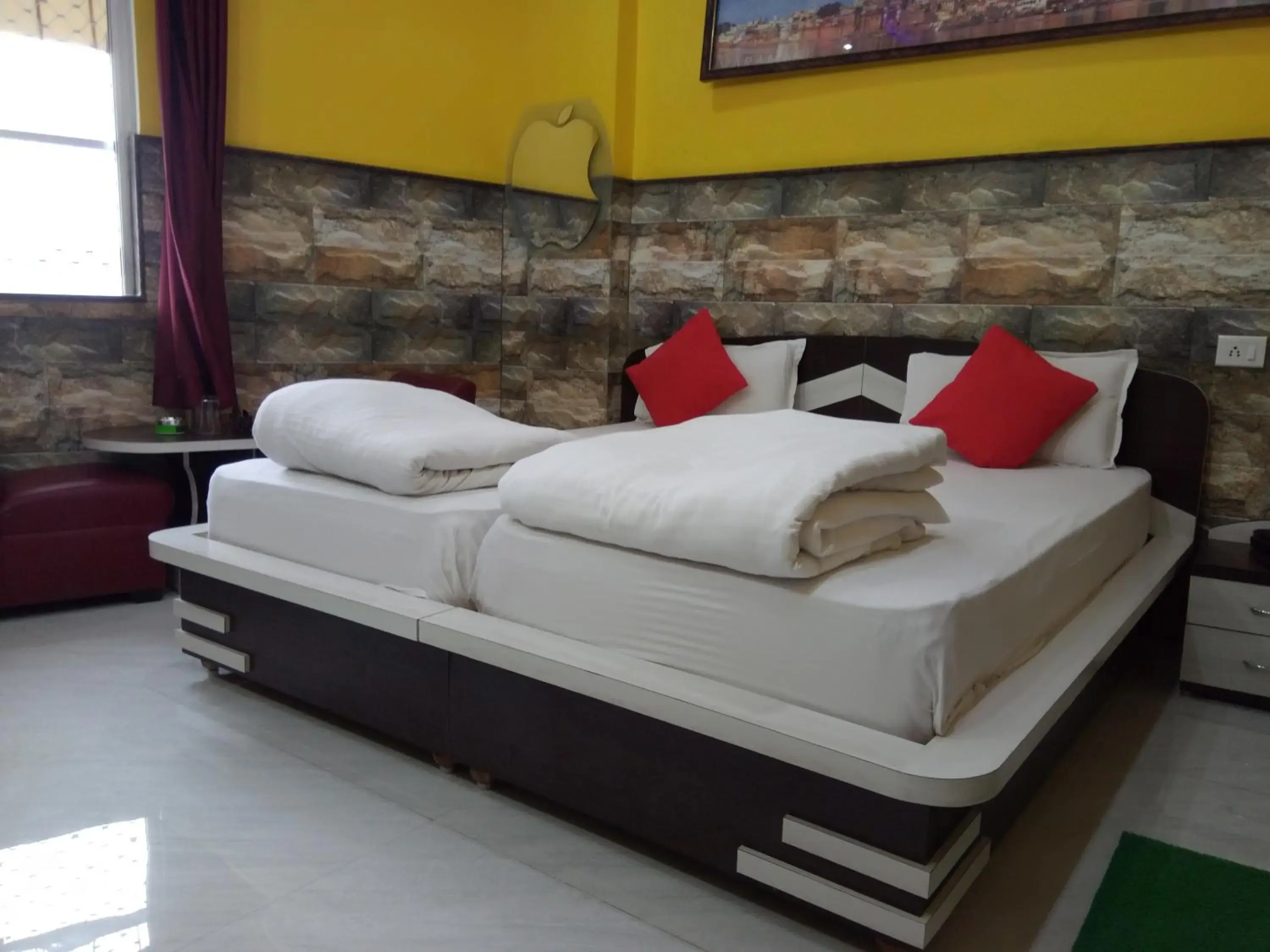 Bed in Hotel Bachchan Palace Bed in Hotel Bachchan Palace