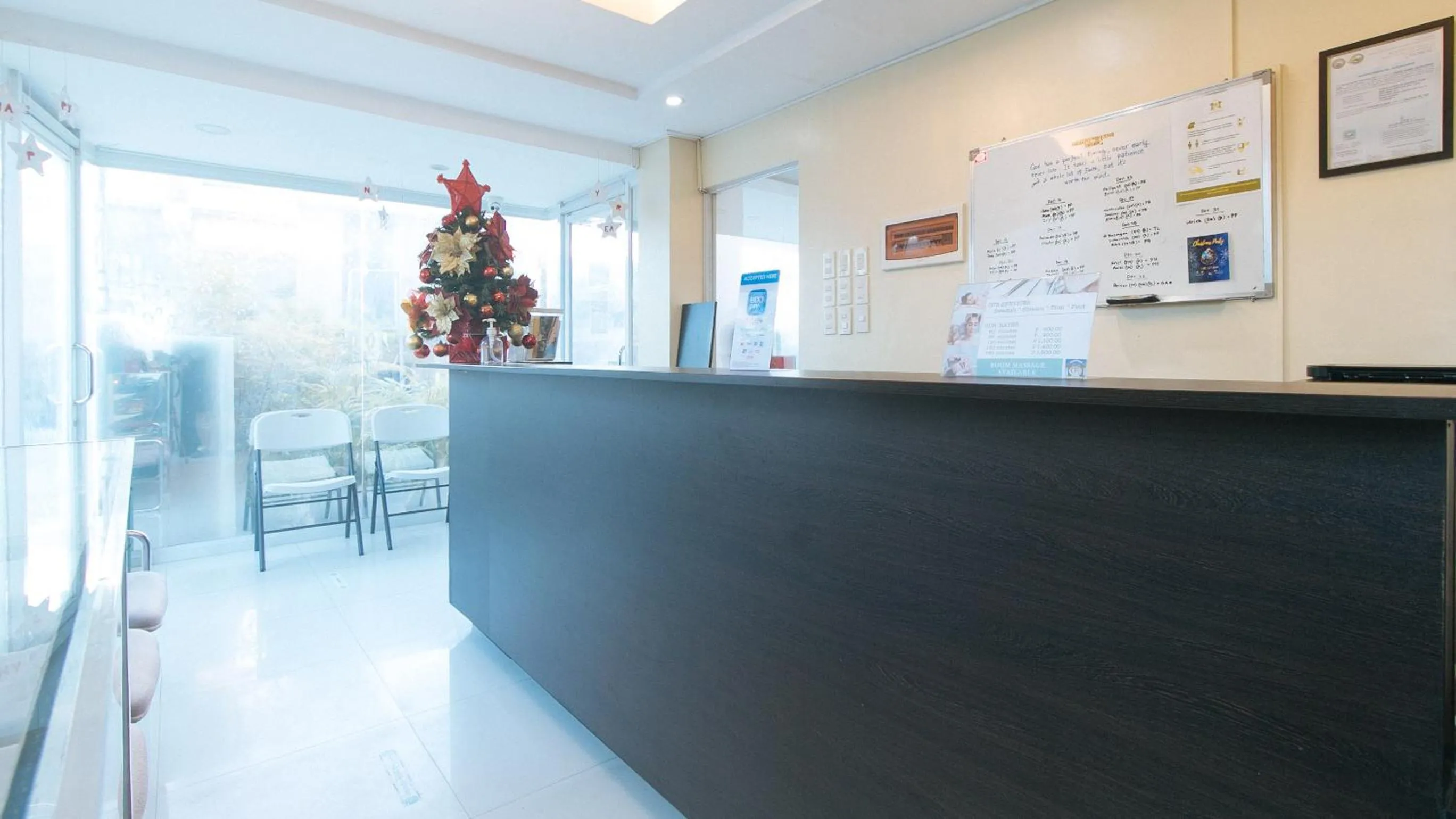 Lobby or reception in Grand Apartelle Mandaue Cebu