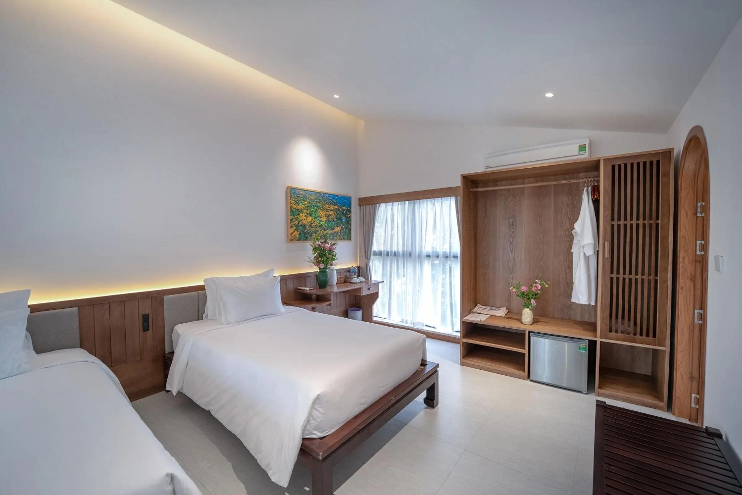 Bed in Shoreline Stay