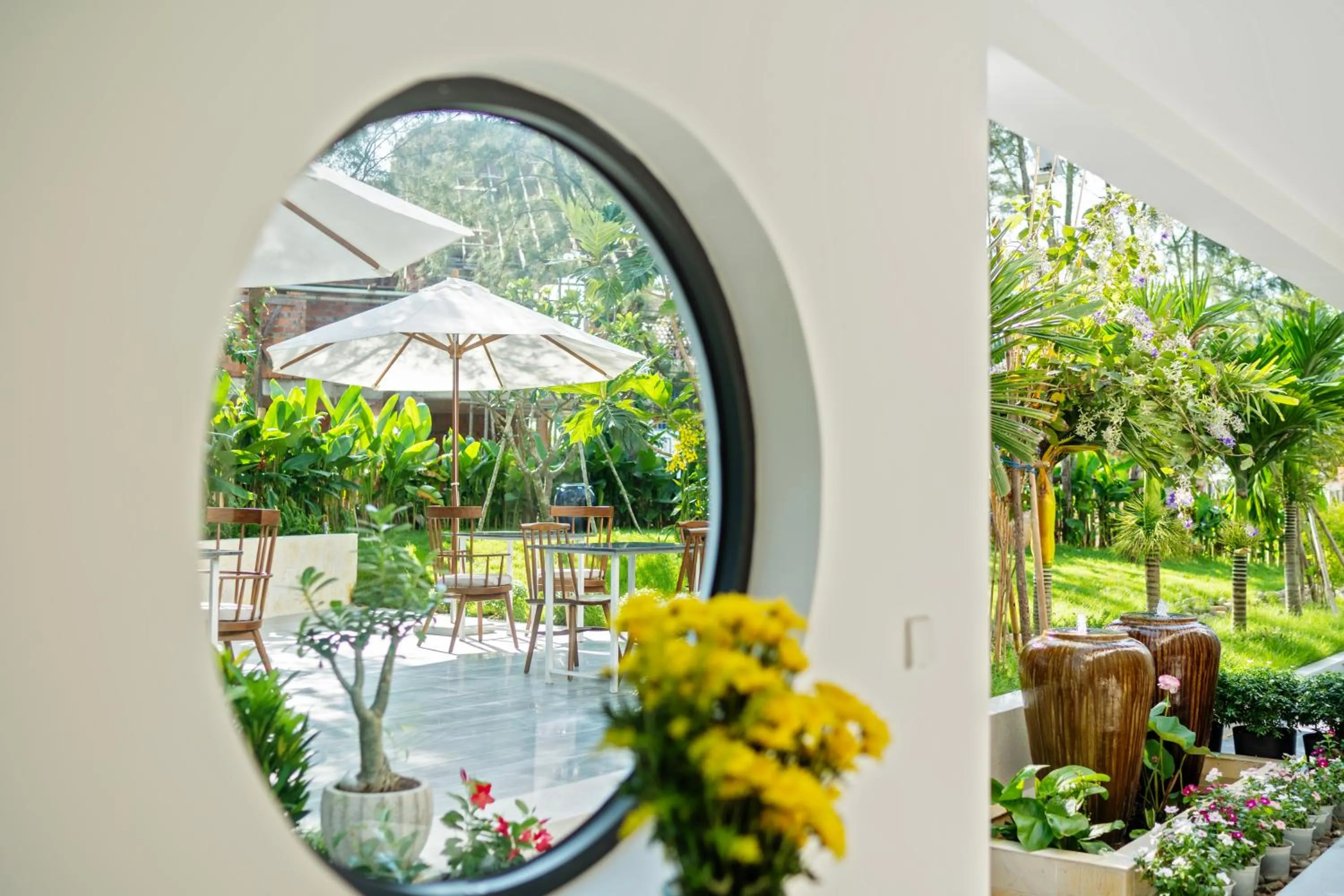 Patio in Shoreline Stay