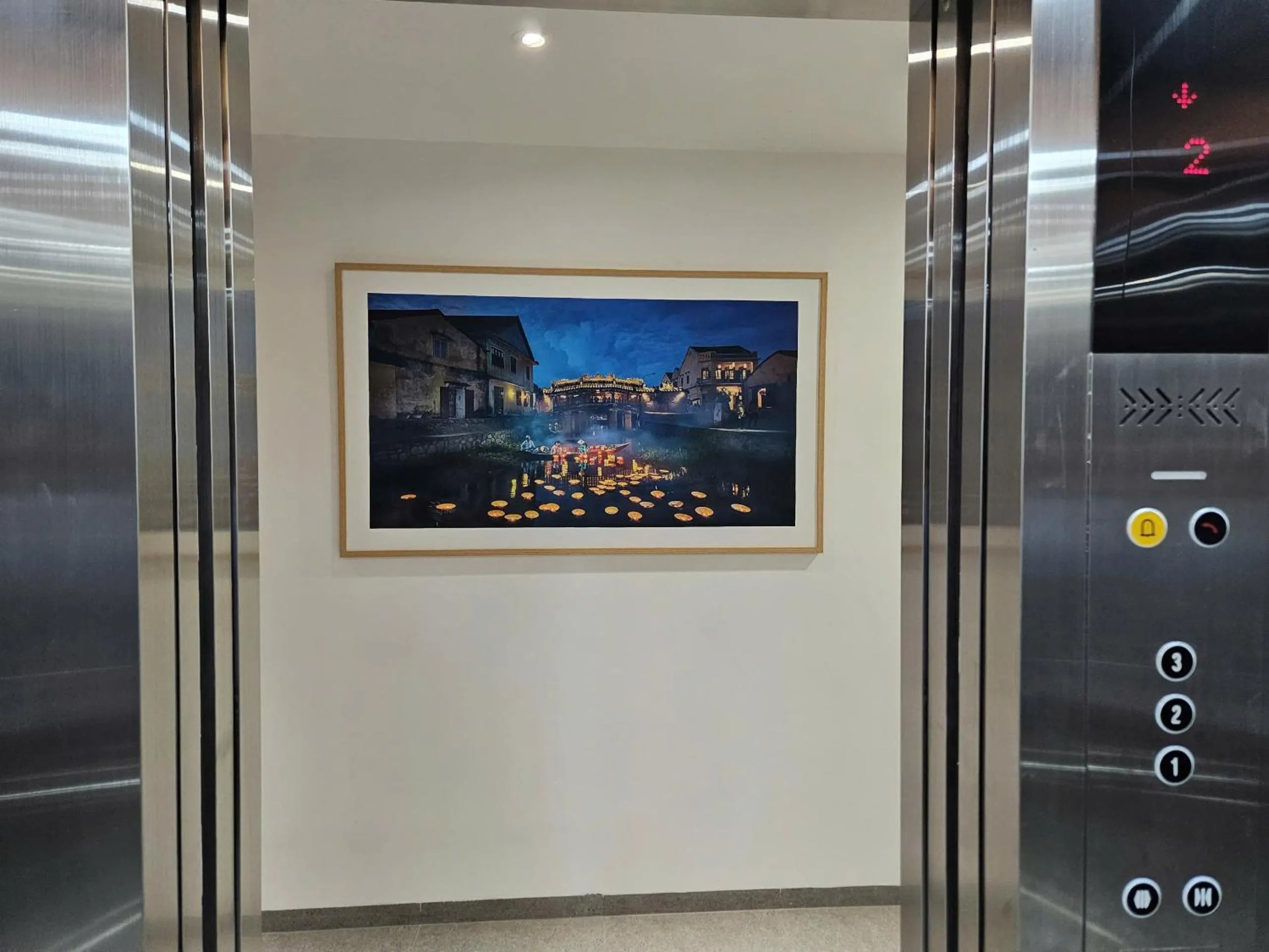 elevator in Shoreline Stay