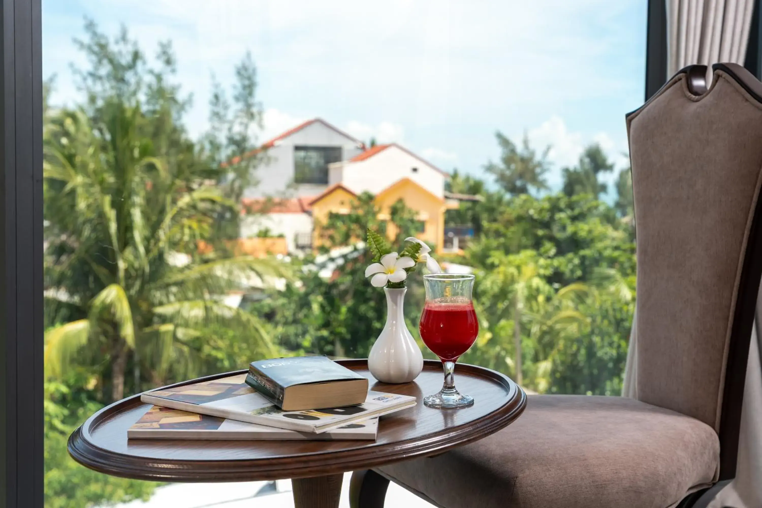 Premier King Room with Partial Sea View in Shoreline Stay Premier King Room with Partial Sea View in Shoreline Stay