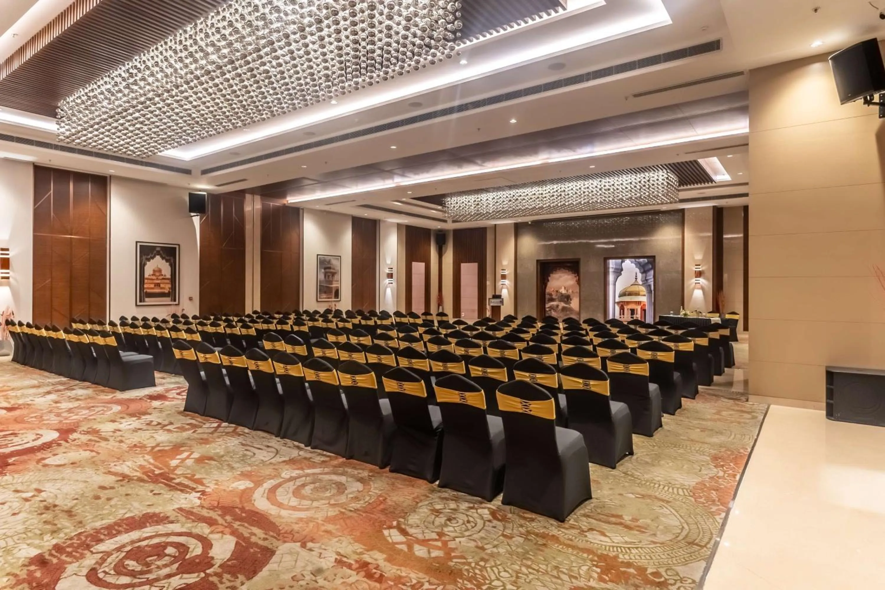 Banquet/Function facilities in Radisson Blu Hotel, Greater Noida