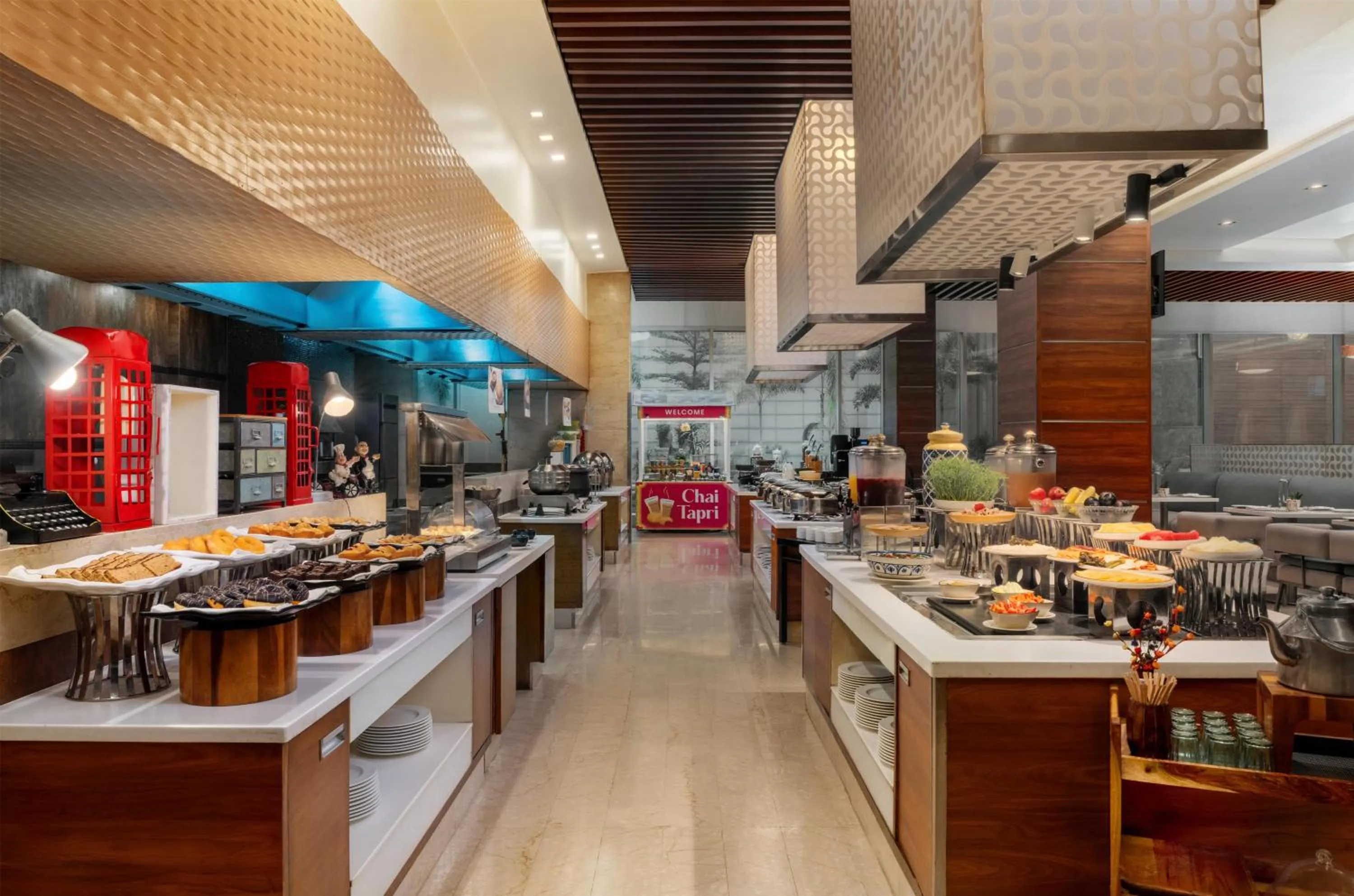 Restaurant/places to eat in Radisson Blu Hotel, Greater Noida