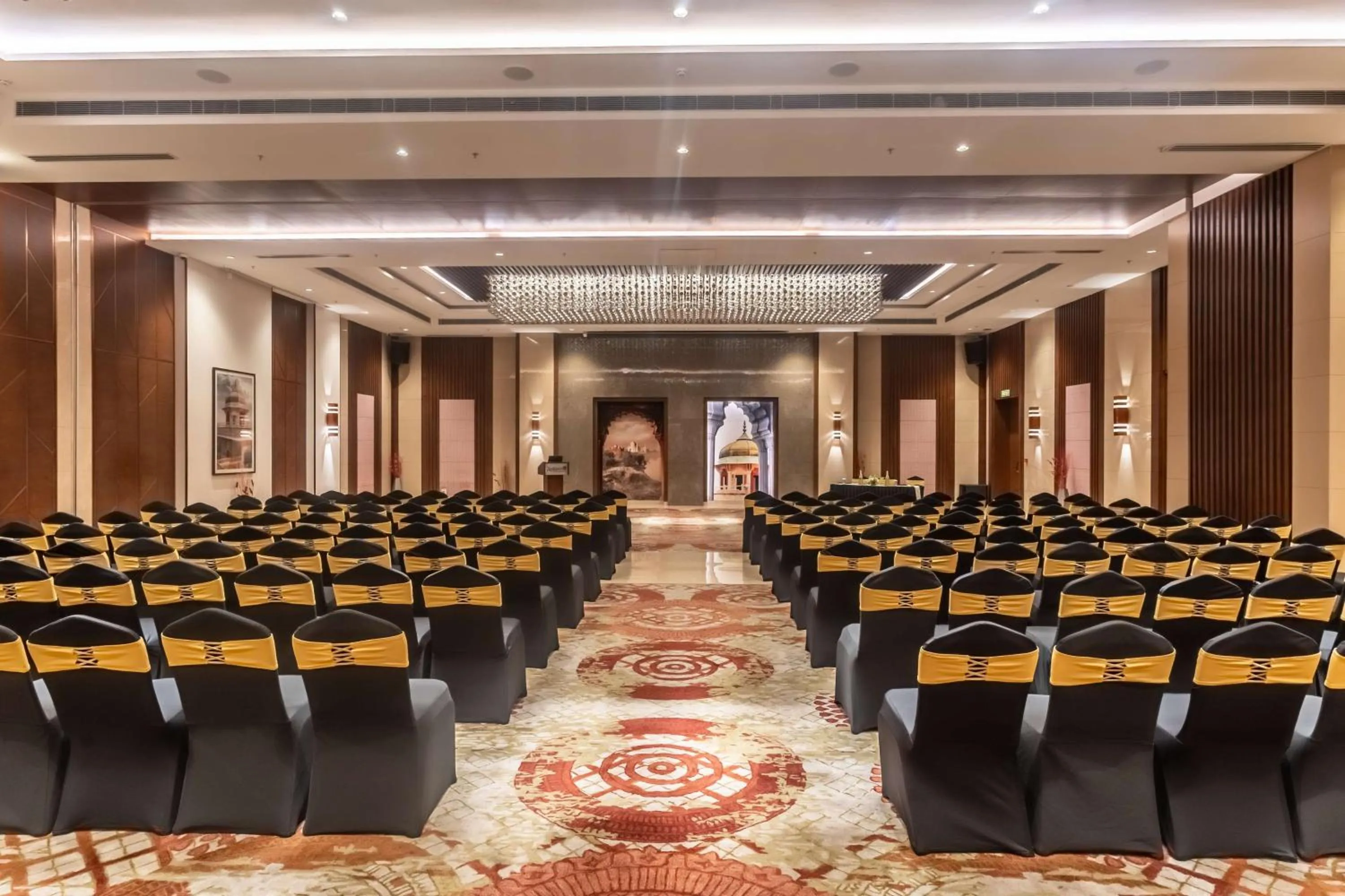 Banquet/Function facilities in Radisson Blu Hotel, Greater Noida