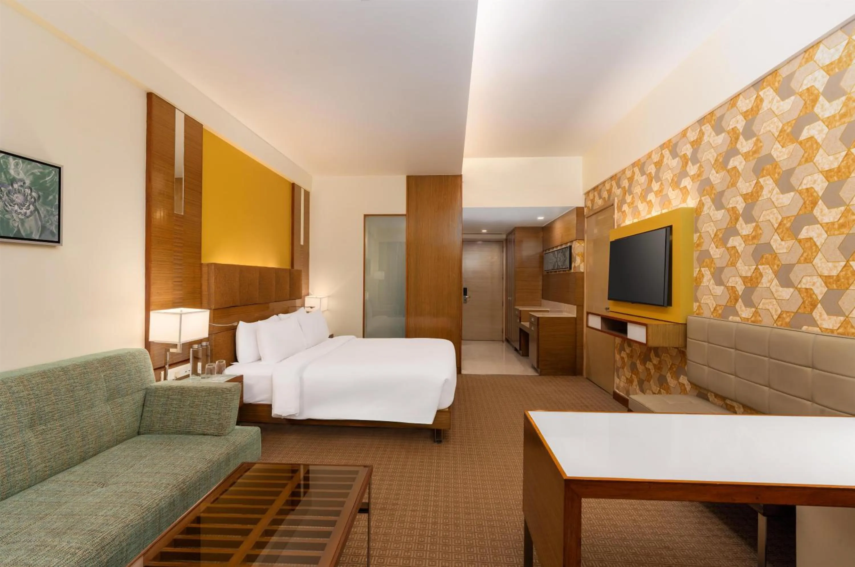 Bedroom, Bed in Radisson Blu Hotel, Greater Noida