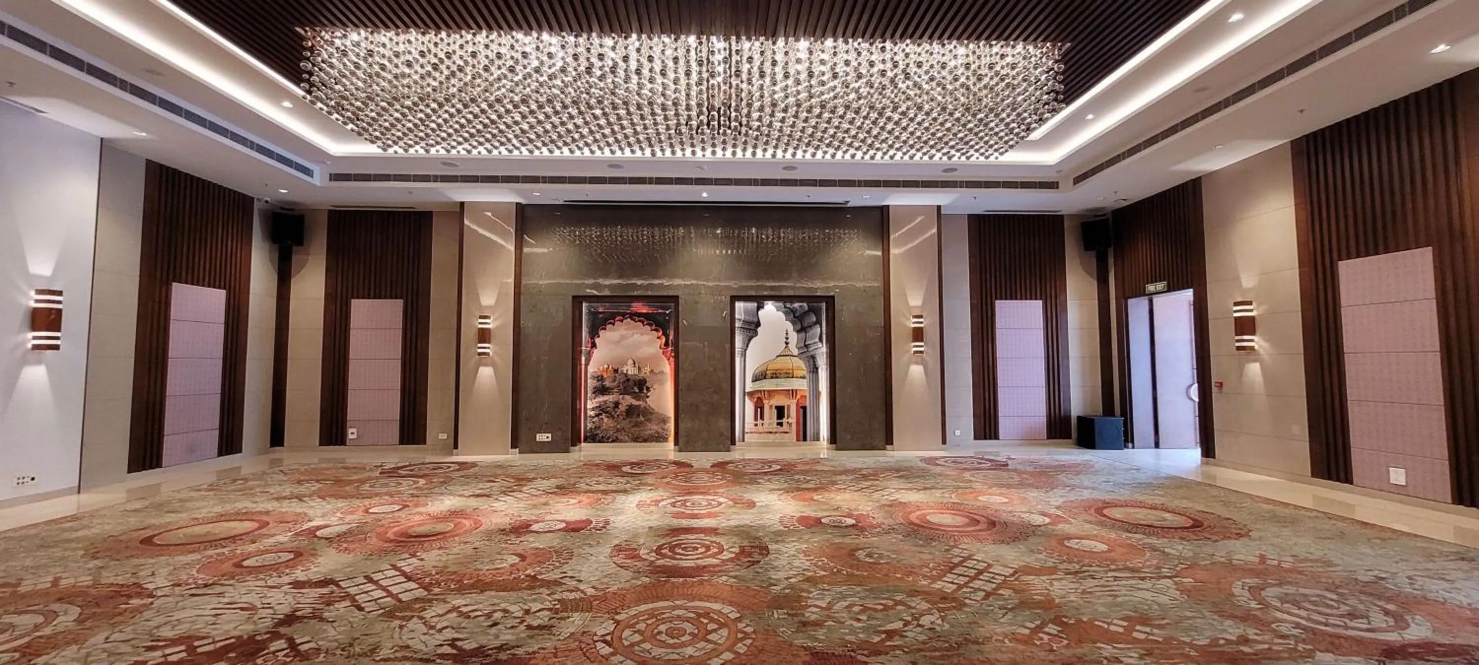 Banquet/Function facilities in Radisson Blu Hotel, Greater Noida
