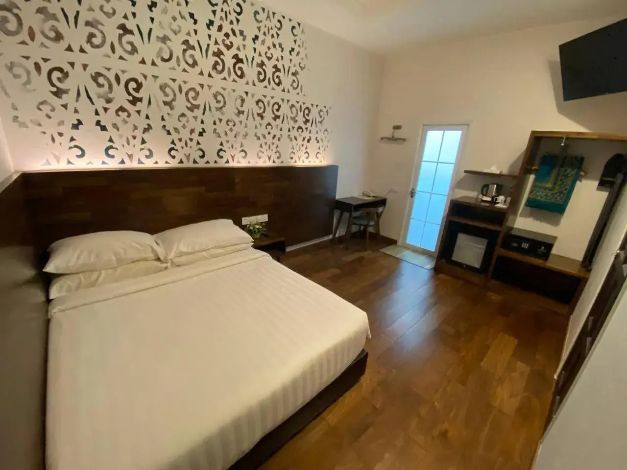 Queen Room in Serapi Hotel Queen Room in Serapi Hotel