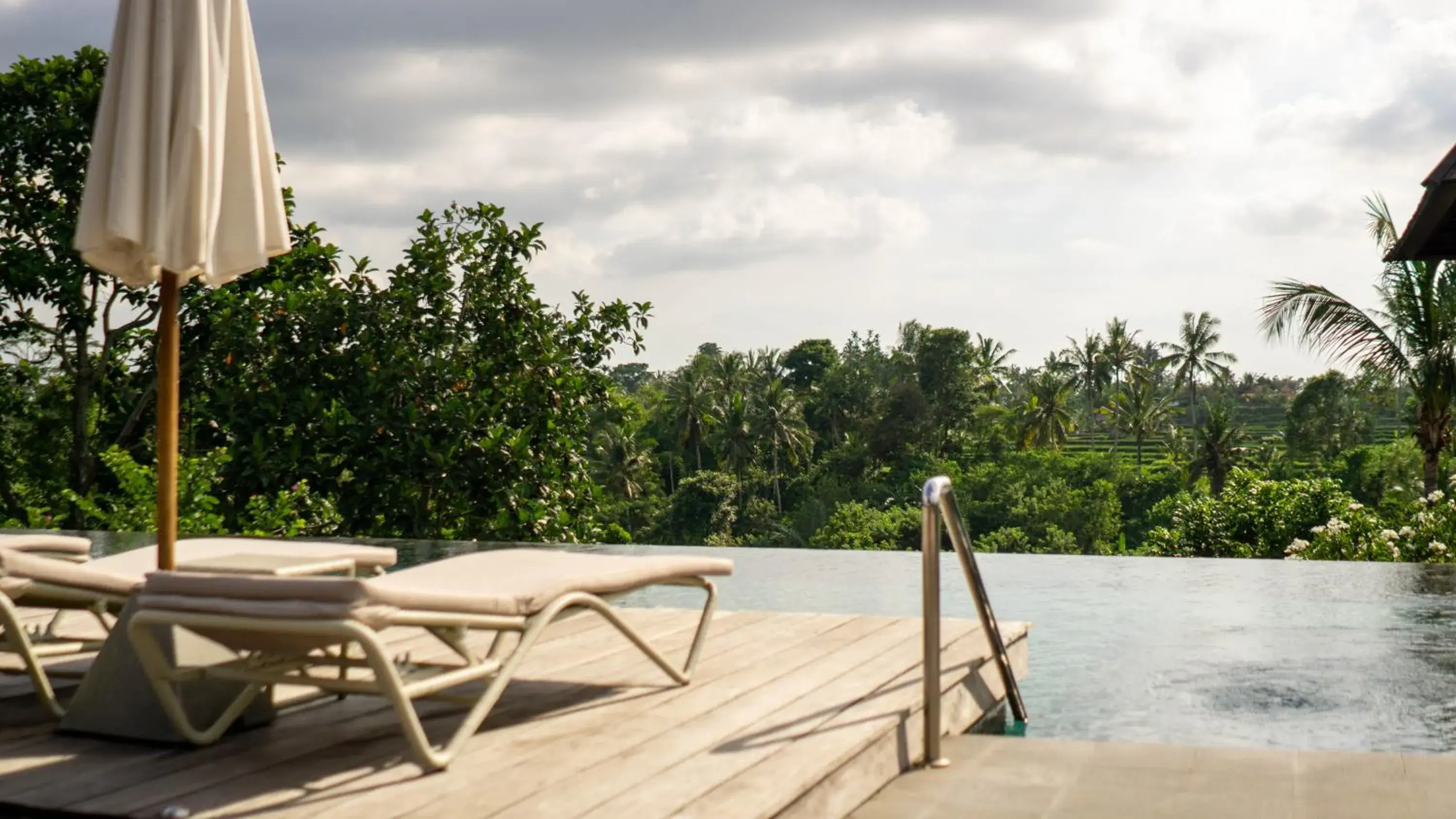 Swimming pool in Tejaprana Bisma - CHSE Certified Swimming pool in Tejaprana Bisma - CHSE Certified