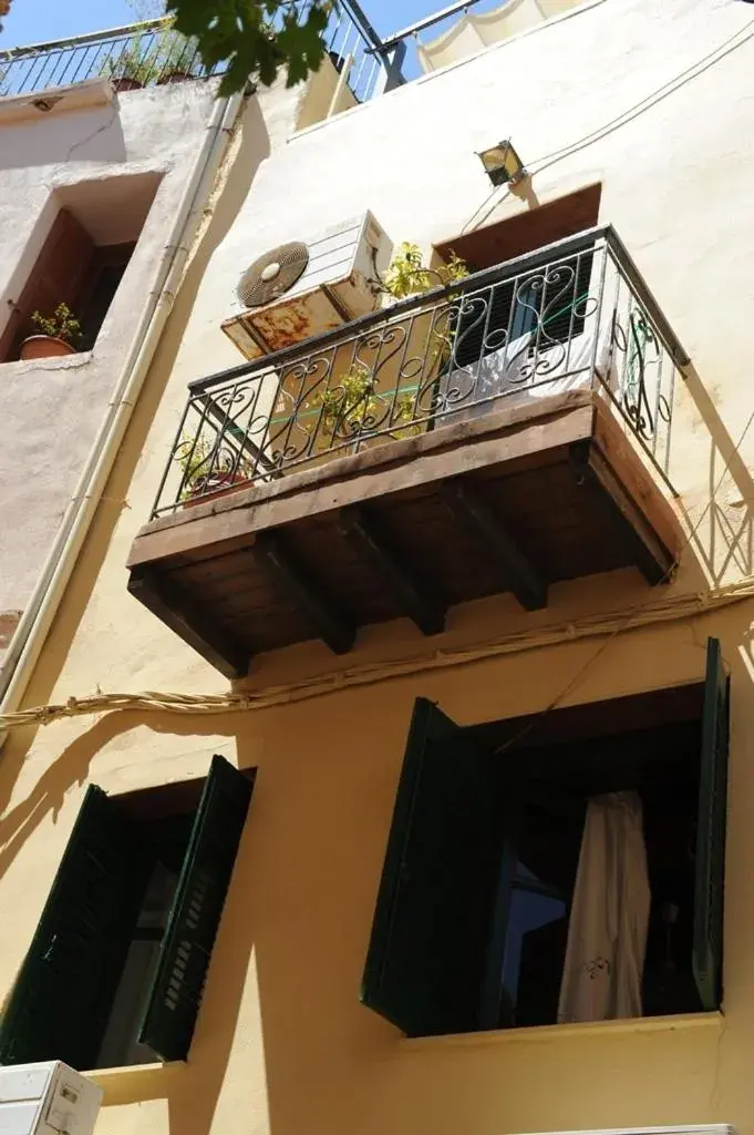Studio with Balcony (3 Adults) in Eleonora Studio with Balcony (3 Adults) in Eleonora