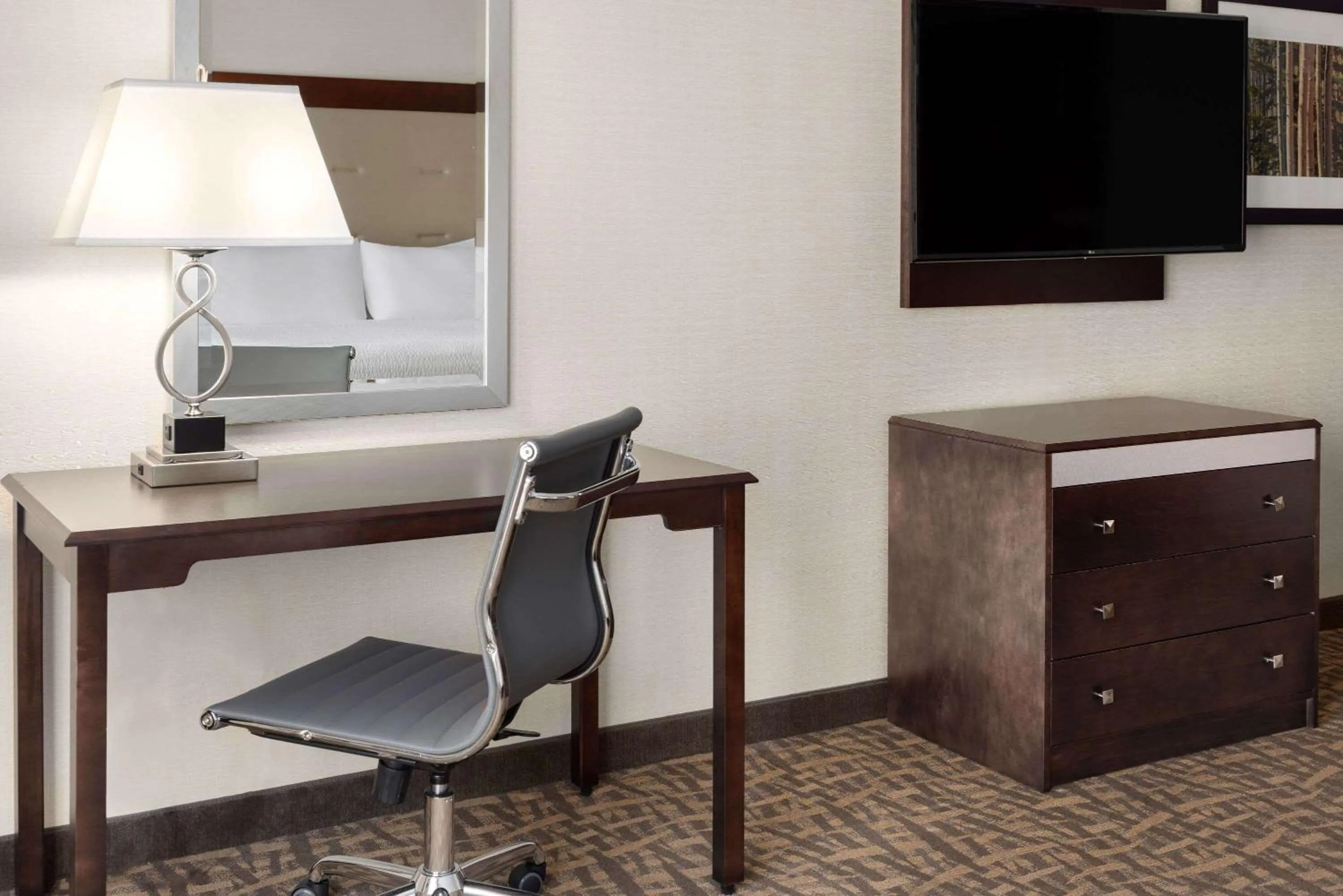 Photo of the whole room in Wyndham Garden Buffalo Downtown