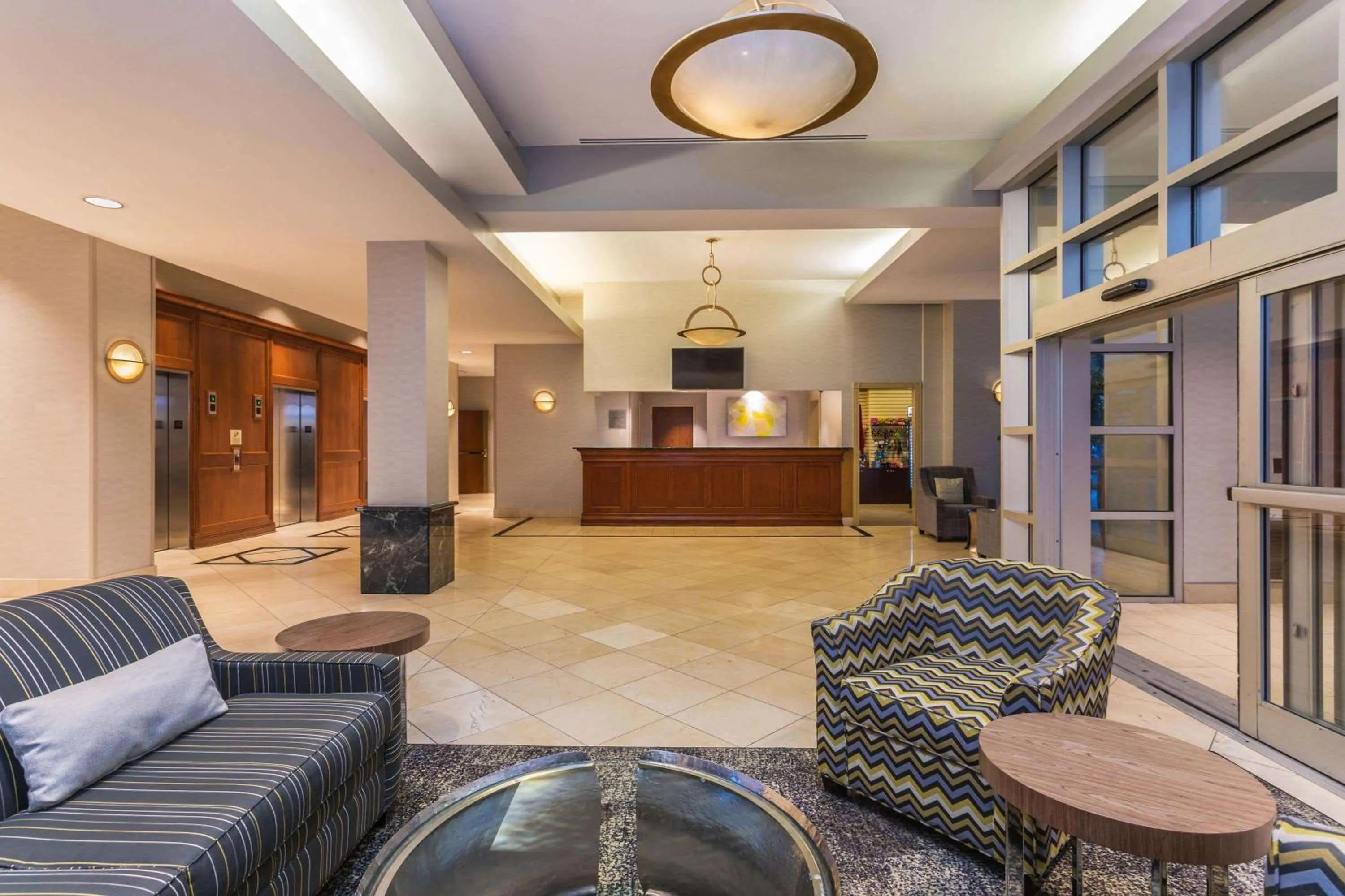 Lobby or reception in Wyndham Garden Buffalo Downtown