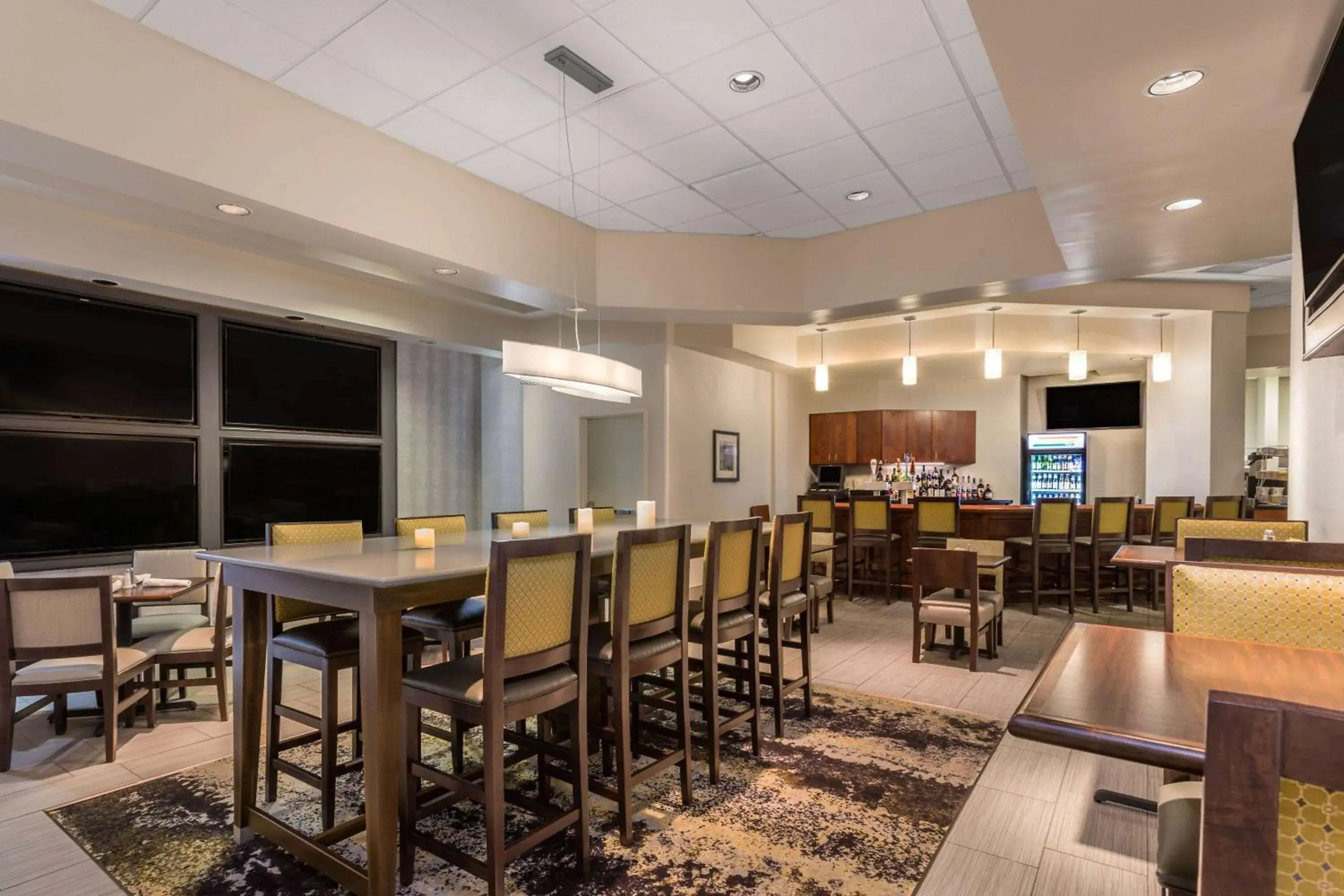 Restaurant/places to eat in Wyndham Garden Buffalo Downtown Restaurant/places to eat in Wyndham Garden Buffalo Downtown