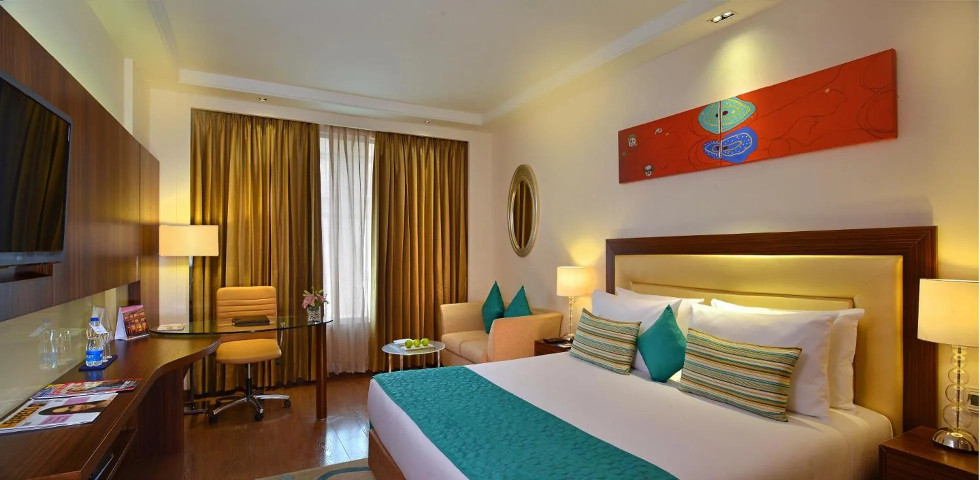 Bedroom, Bed in Golden Tulip Lucknow