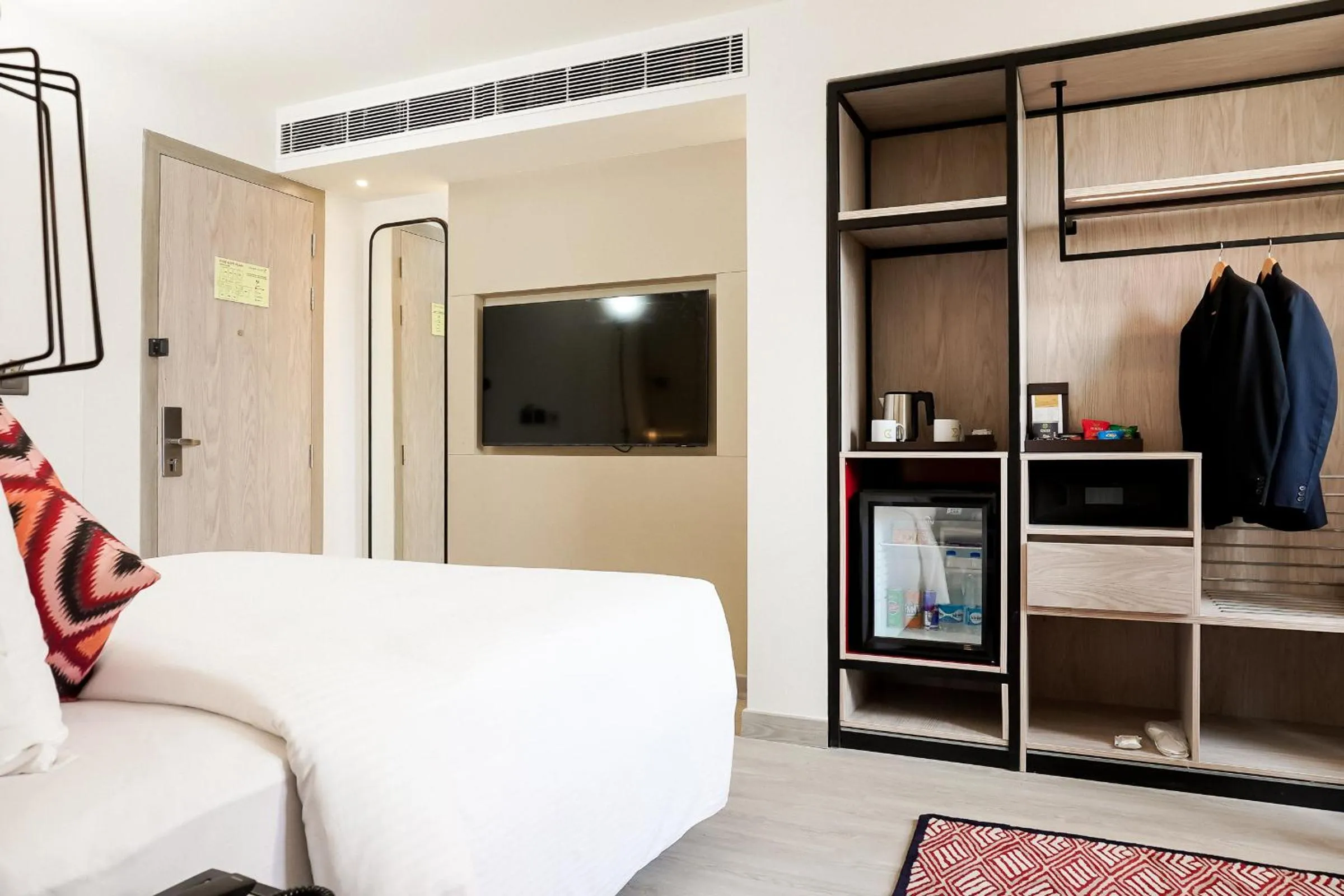 Communal lounge/ TV room in Golden Tulip Lucknow