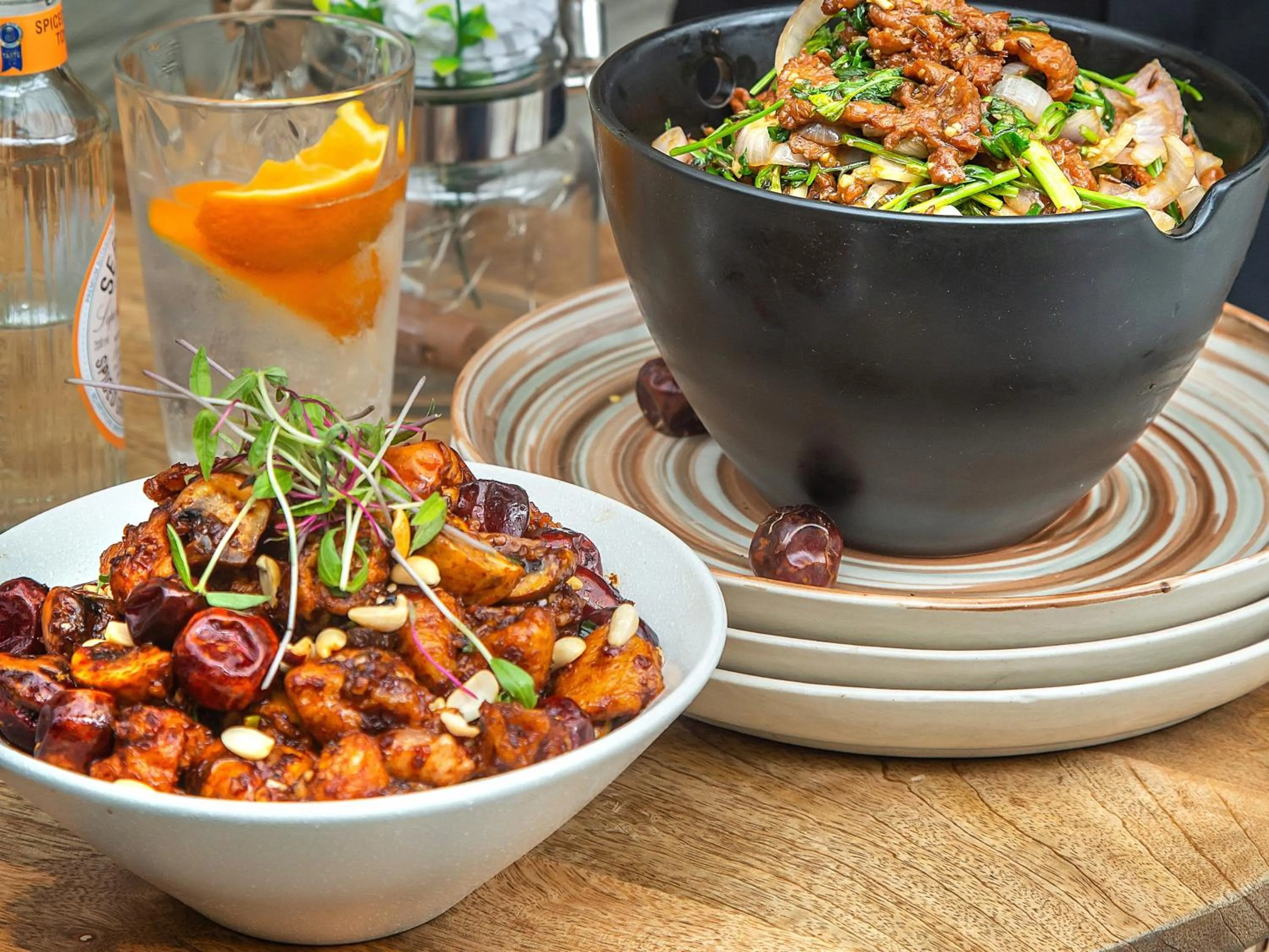 Restaurant/places to eat in Lemon Tree Premier, Jaipur