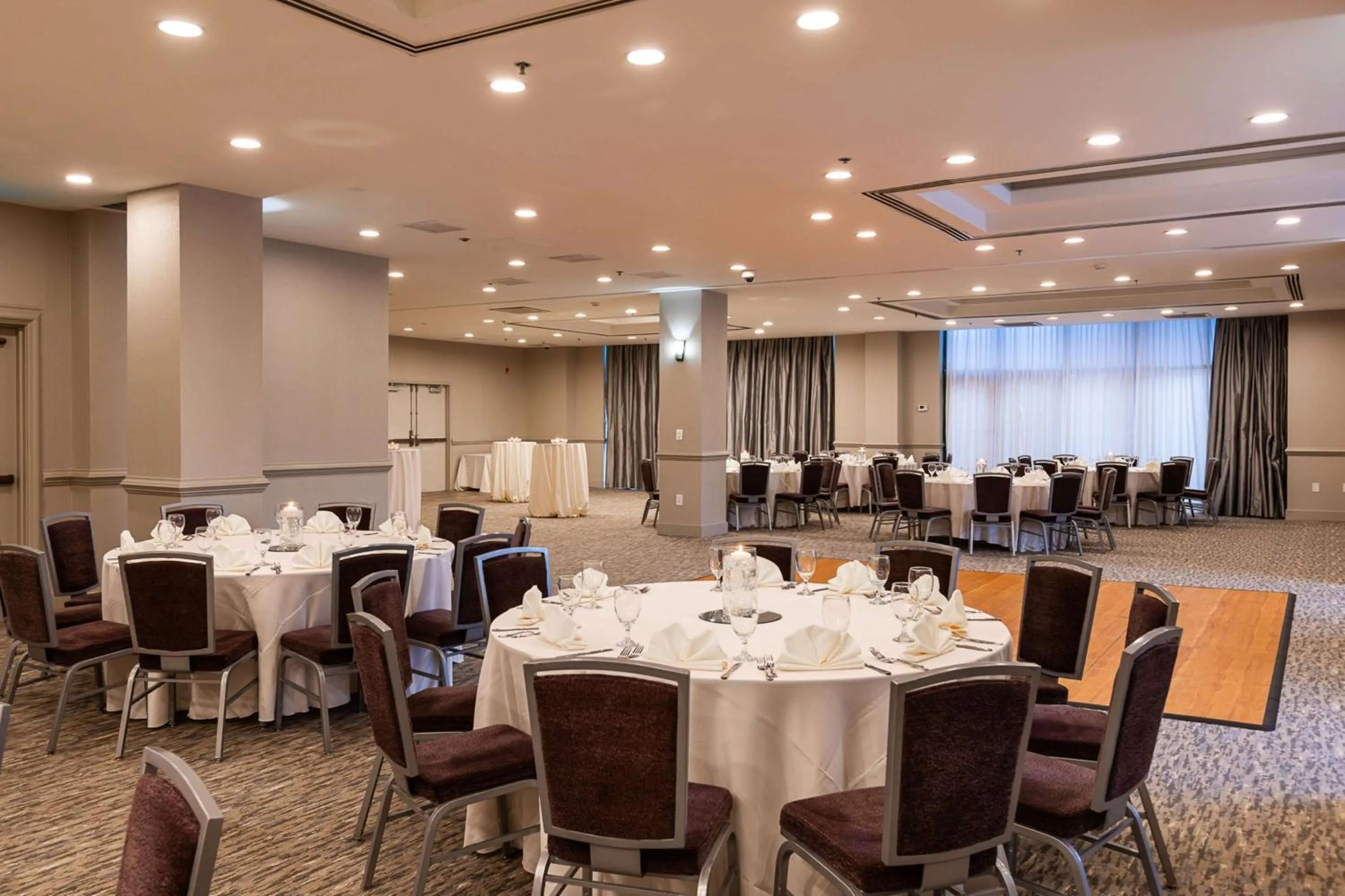 Meeting/conference room in Inn at the Colonnade Baltimore - A DoubleTree by Hilton Hotel