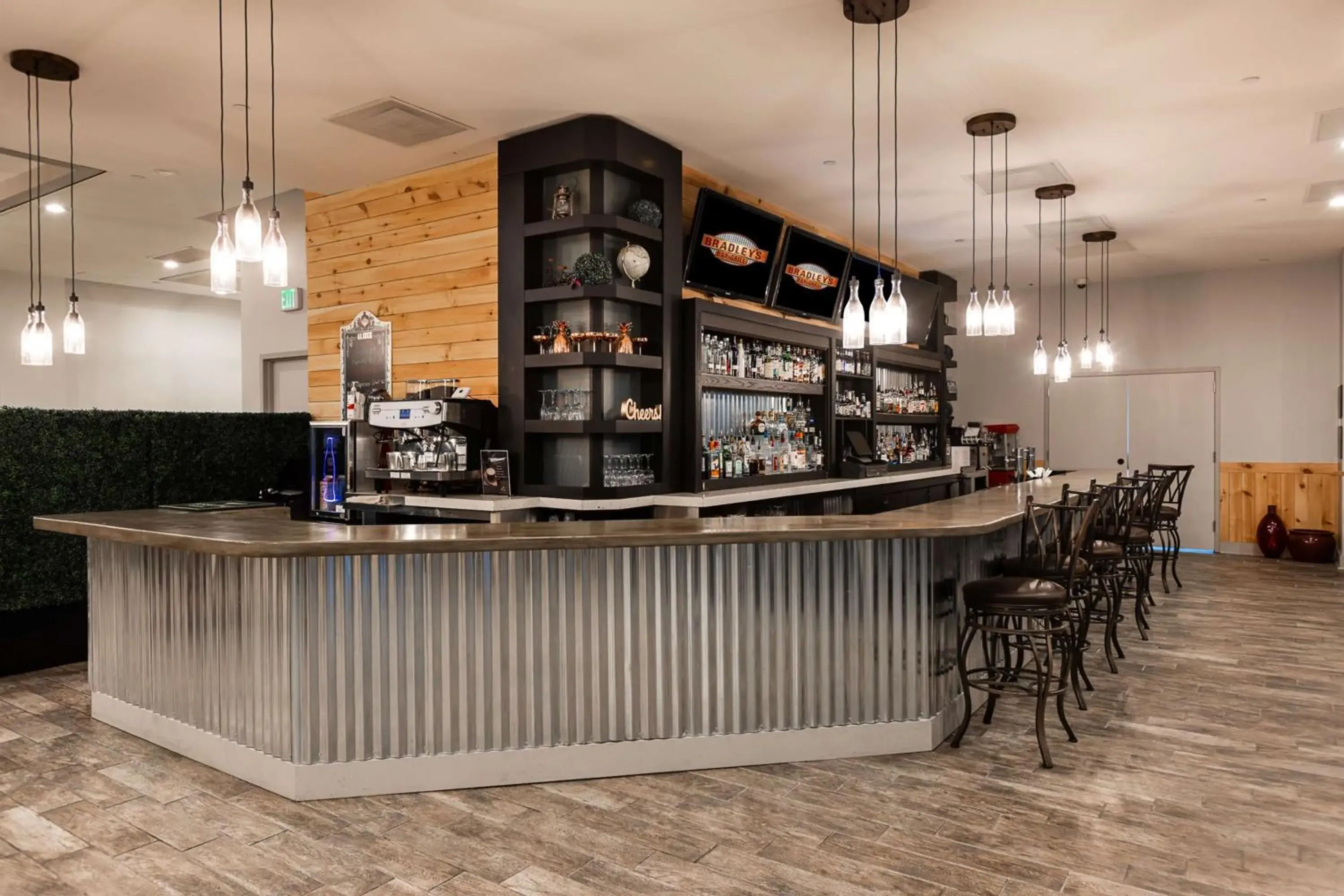 Lounge or bar in Inn at the Colonnade Baltimore - A DoubleTree by Hilton Hotel Lounge or bar in Inn at the Colonnade Baltimore - A DoubleTree by Hilton Hotel