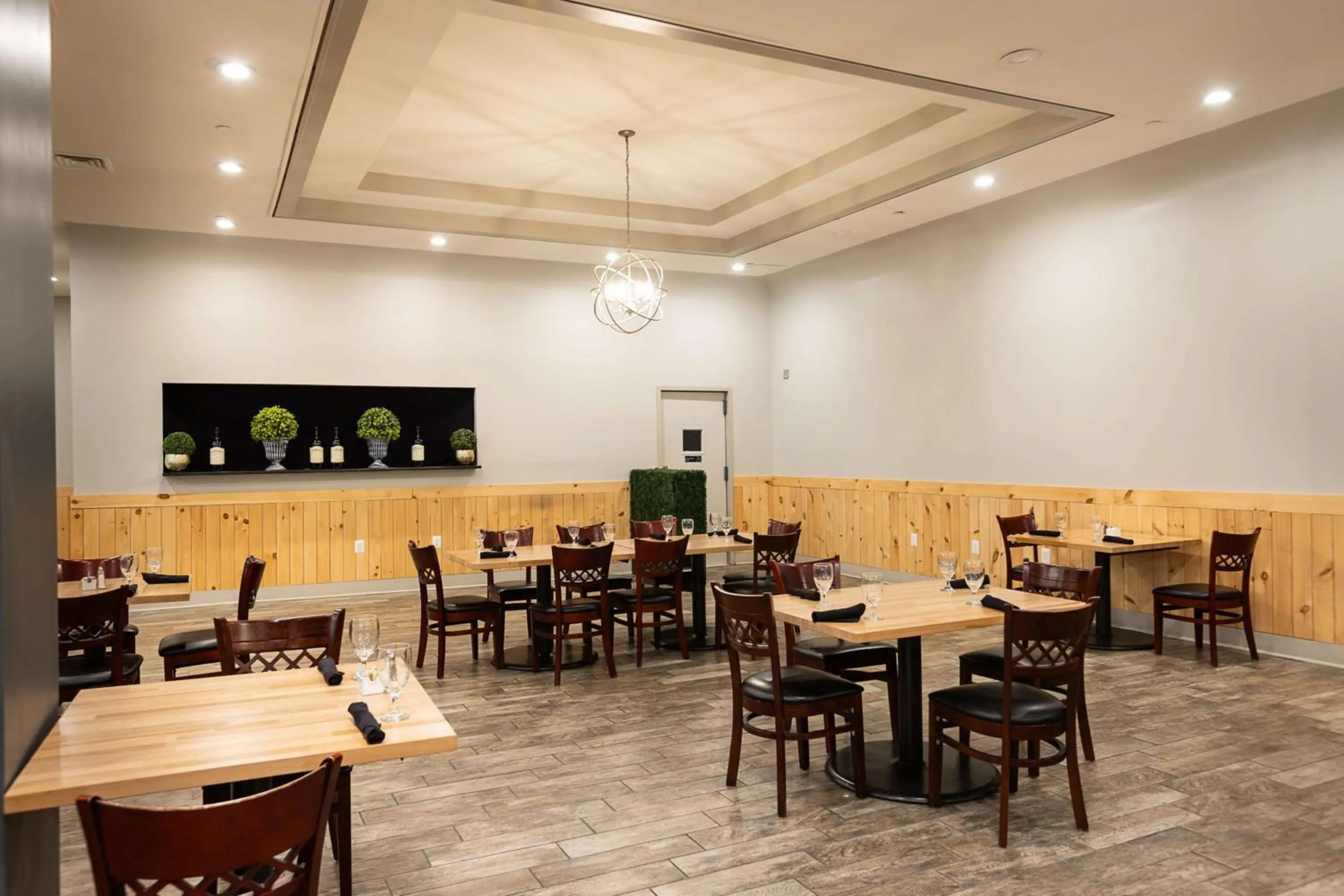 Restaurant/places to eat in Inn at the Colonnade Baltimore - A DoubleTree by Hilton Hotel