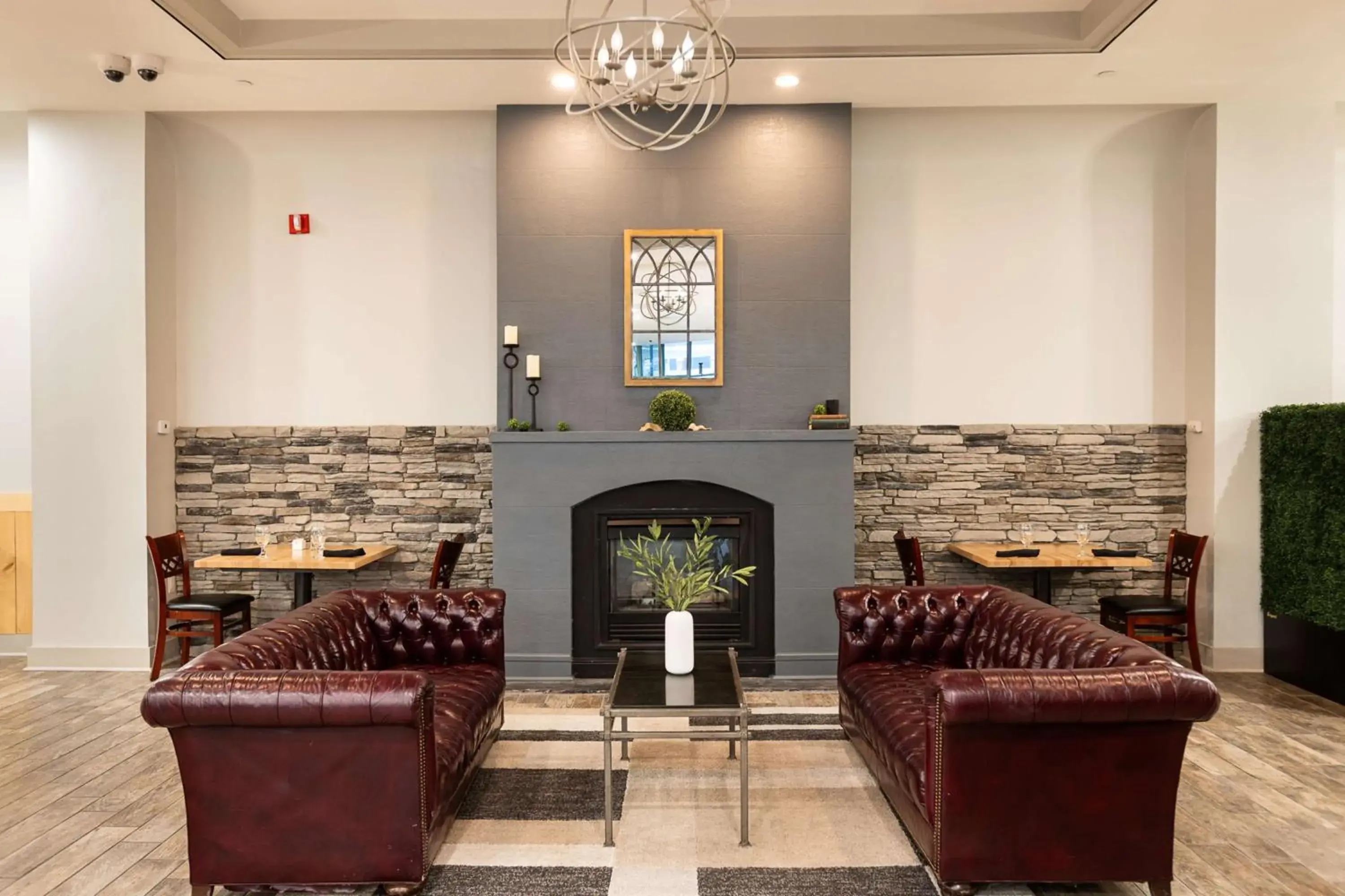 Restaurant/places to eat in Inn at the Colonnade Baltimore - A DoubleTree by Hilton Hotel Restaurant/places to eat in Inn at the Colonnade Baltimore - A DoubleTree by Hilton Hotel