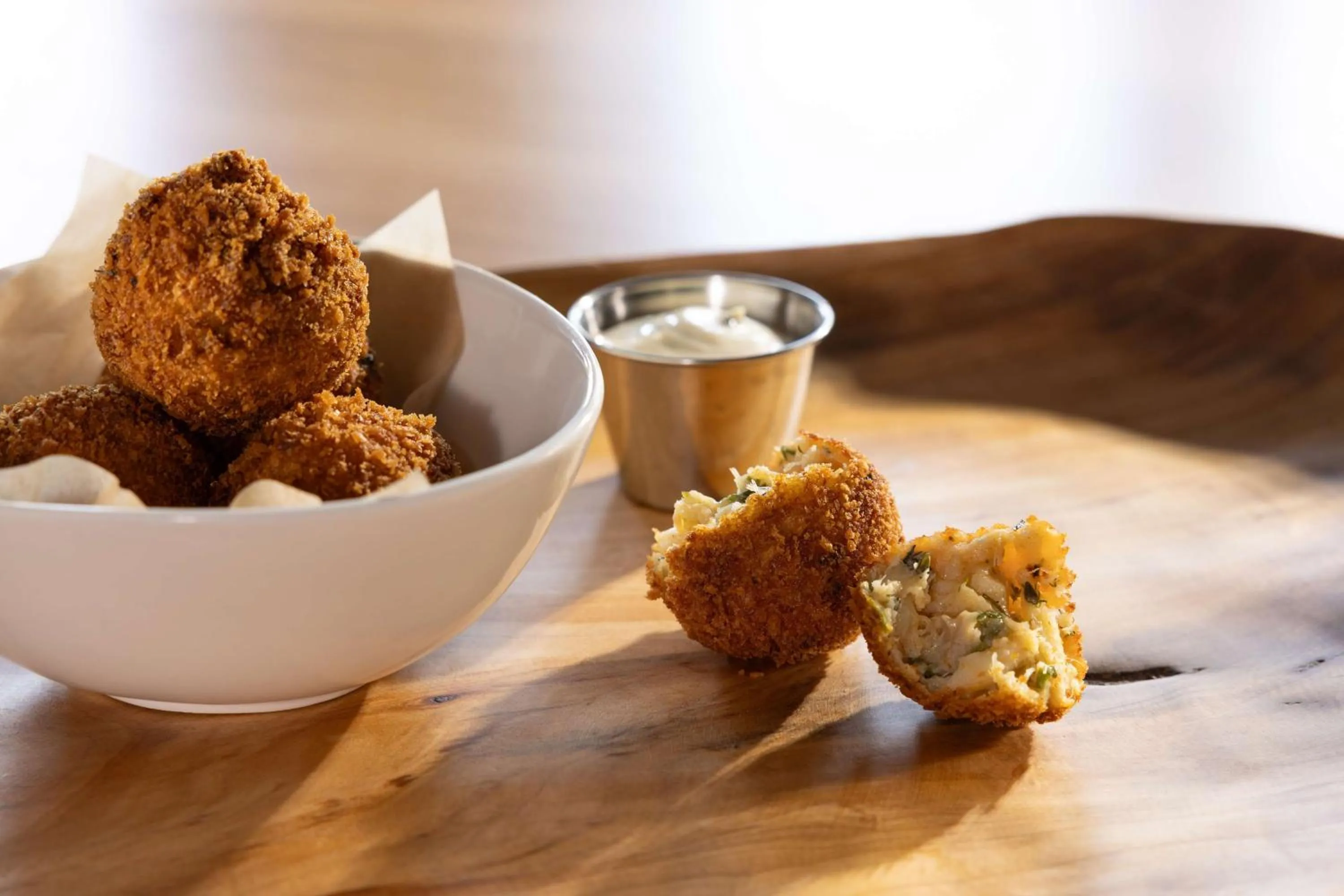 Restaurant/places to eat in Hotel Champlain Burlington, Curio Collection by Hilton