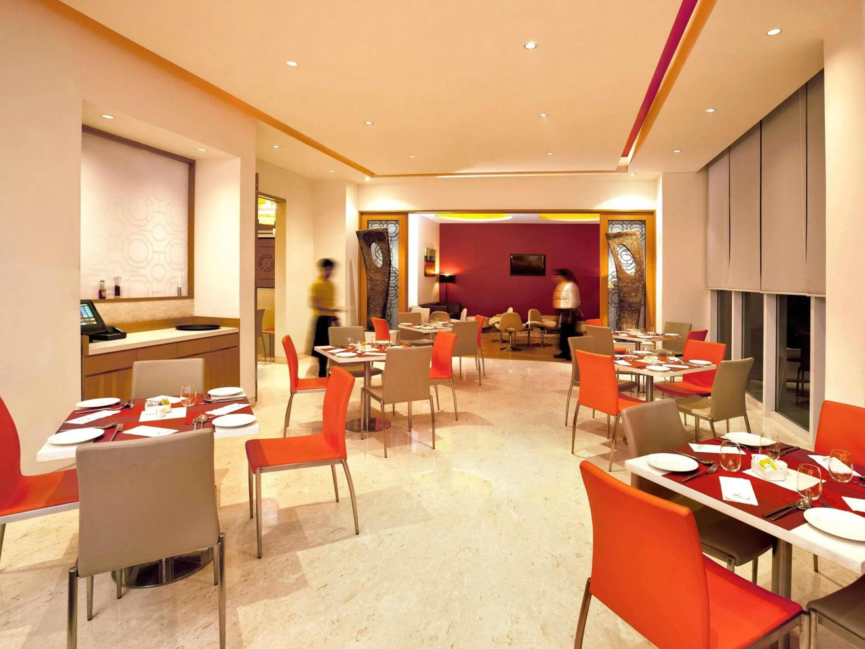 Restaurant/places to eat in ibis Navi Mumbai - An Accor Brand