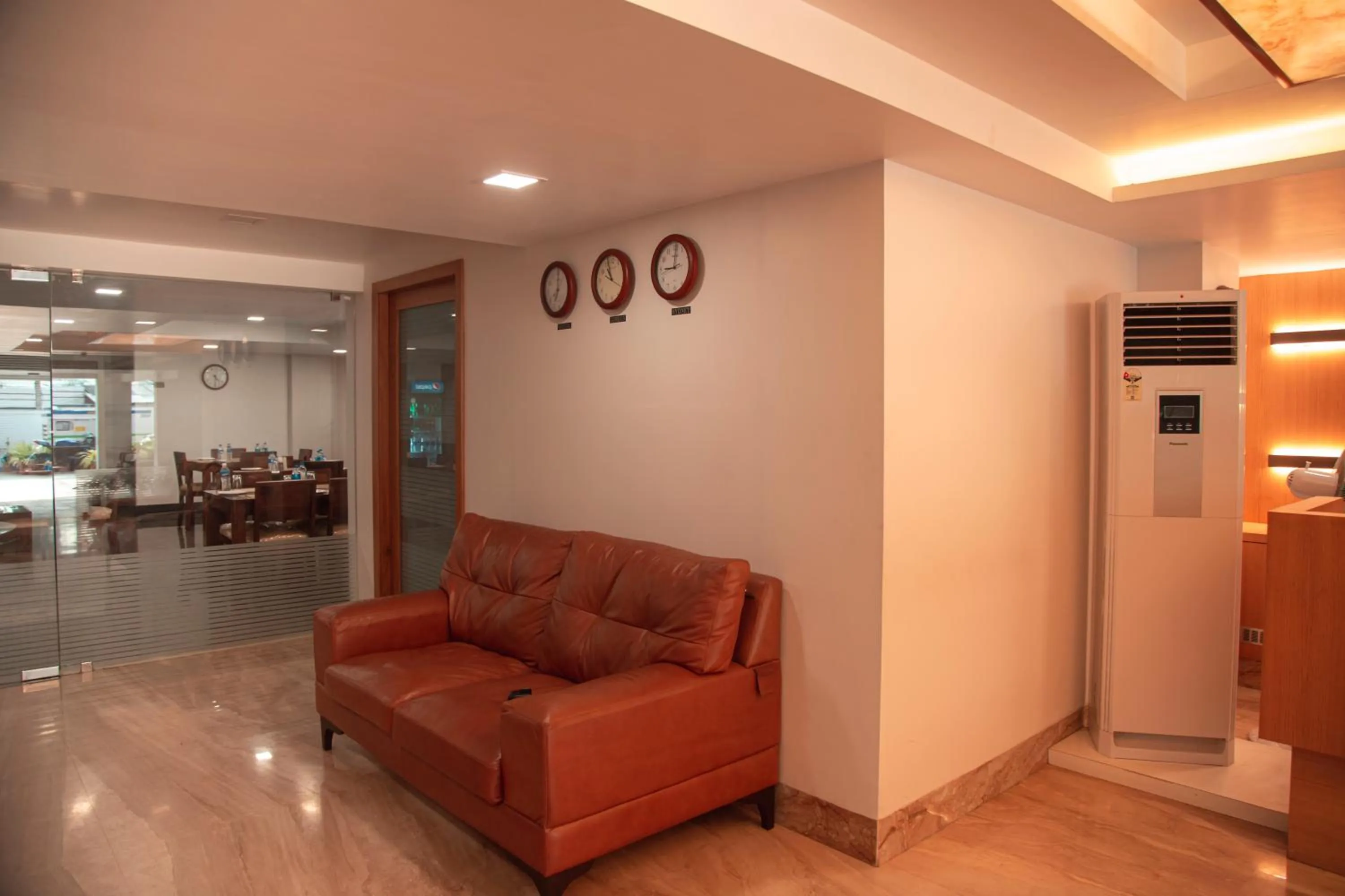 Seating area in Park Avenue Suites