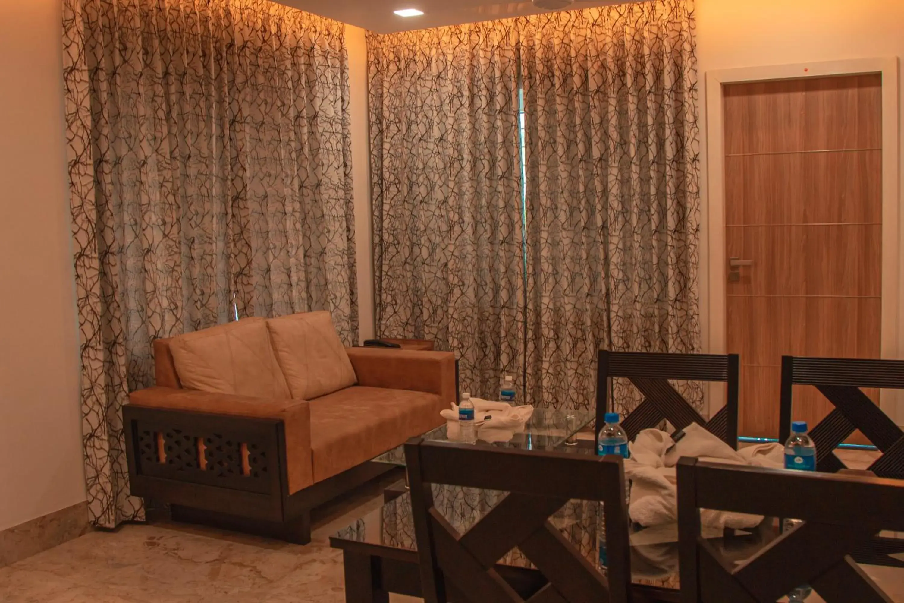 Living room in Park Avenue Suites Living room in Park Avenue Suites