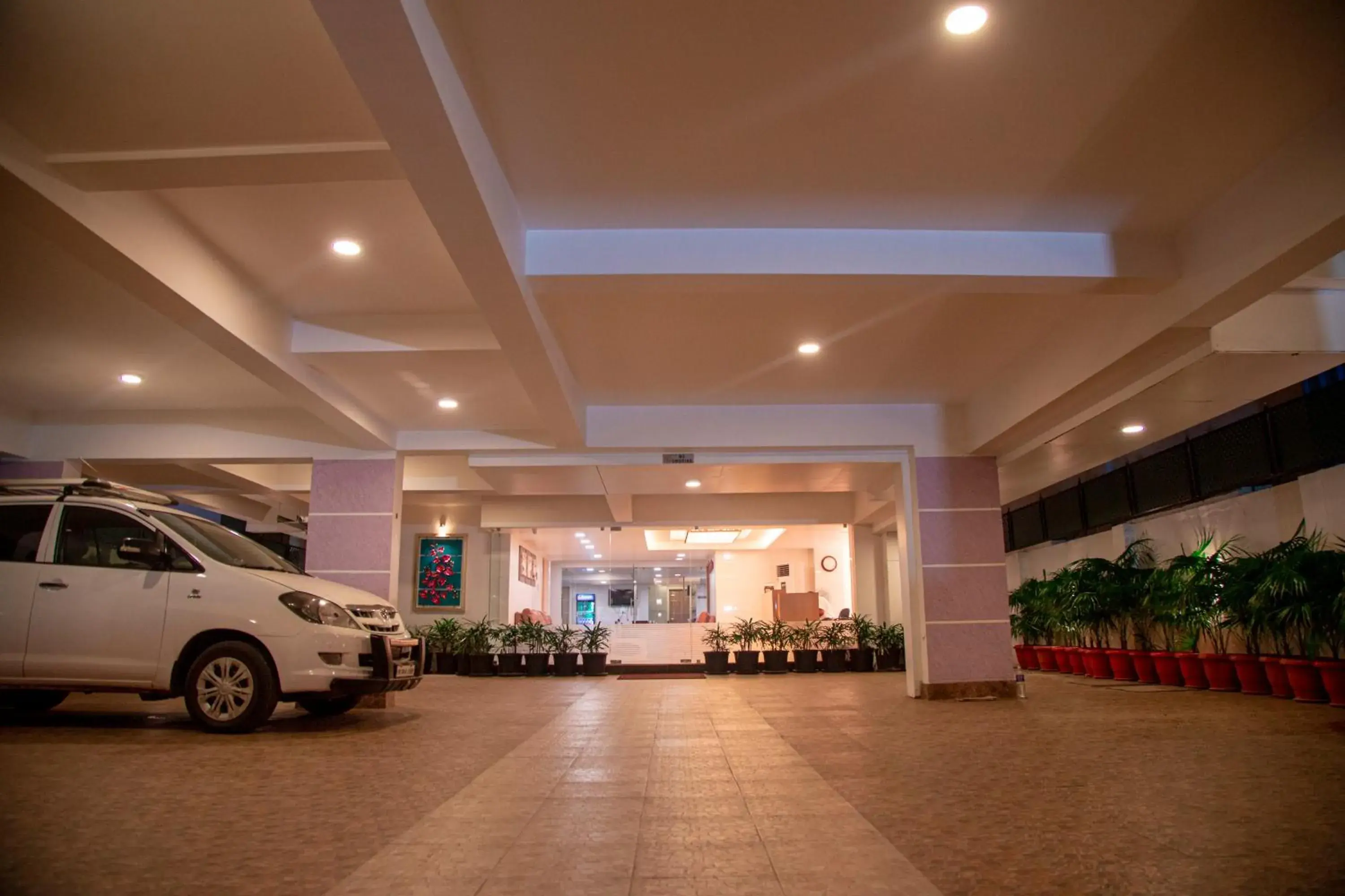 Facade/entrance in Park Avenue Suites Facade/entrance in Park Avenue Suites