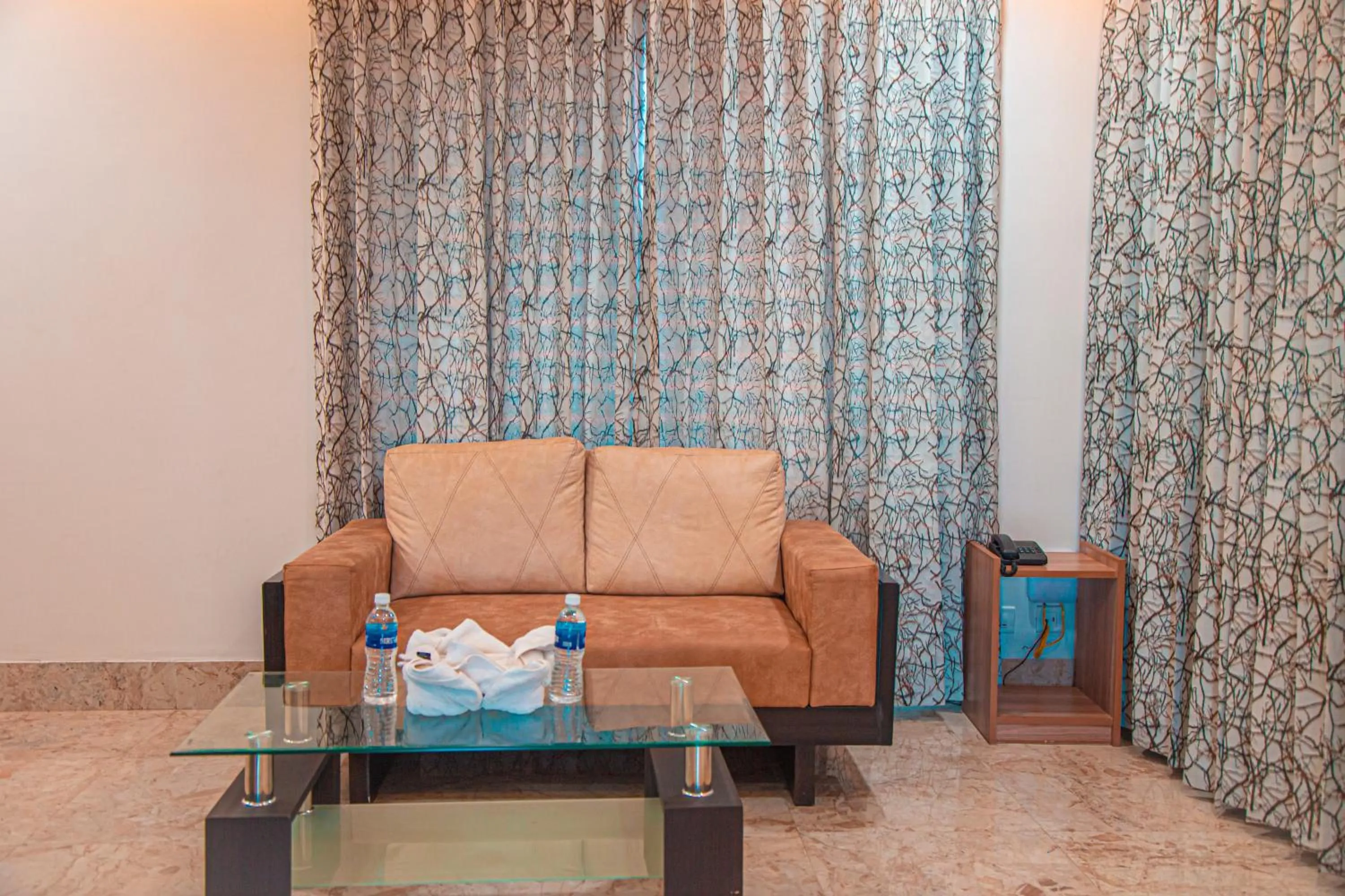 Living room in Park Avenue Suites