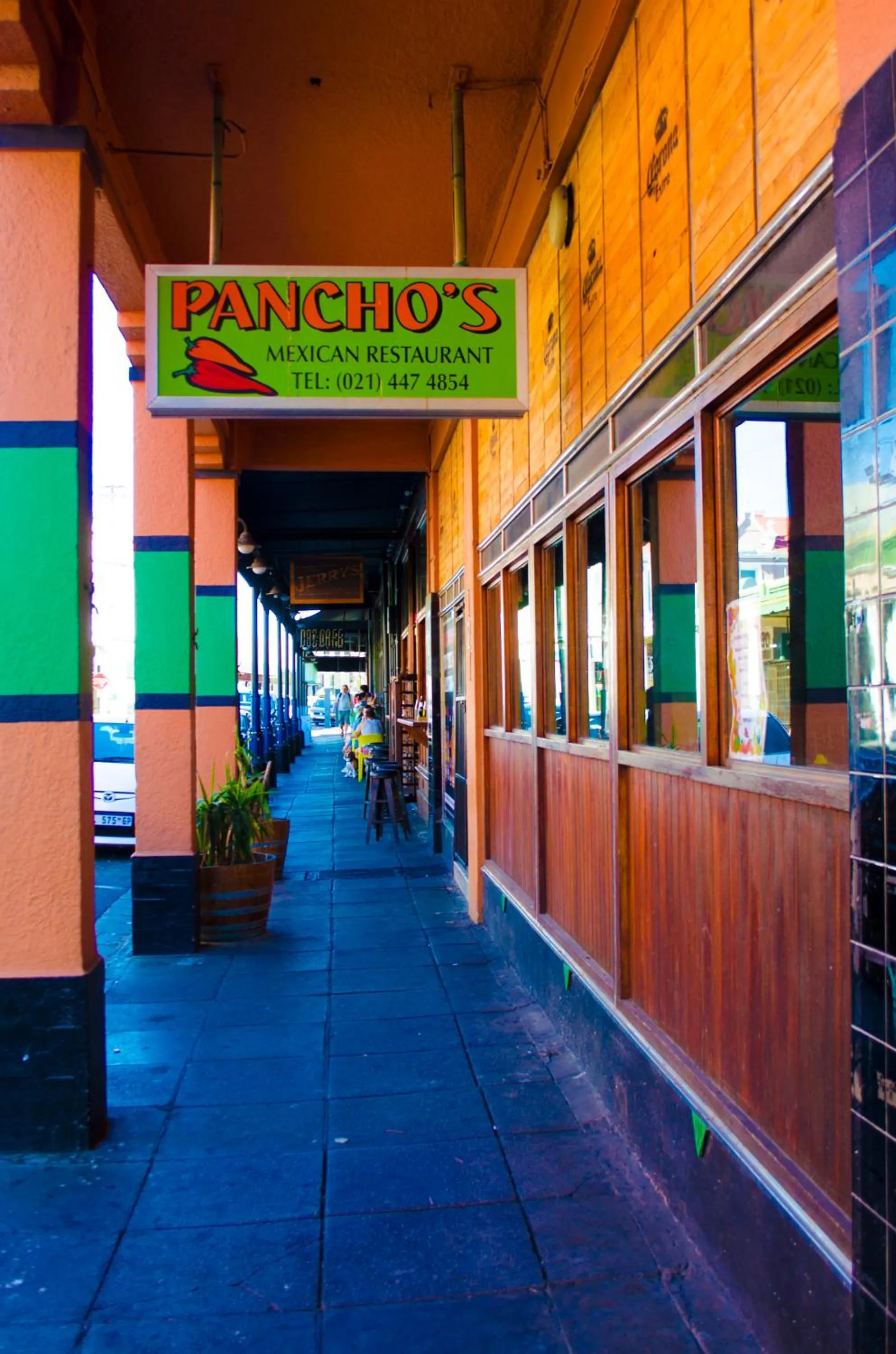 Restaurant/places to eat in Cape Town Micro Apartments